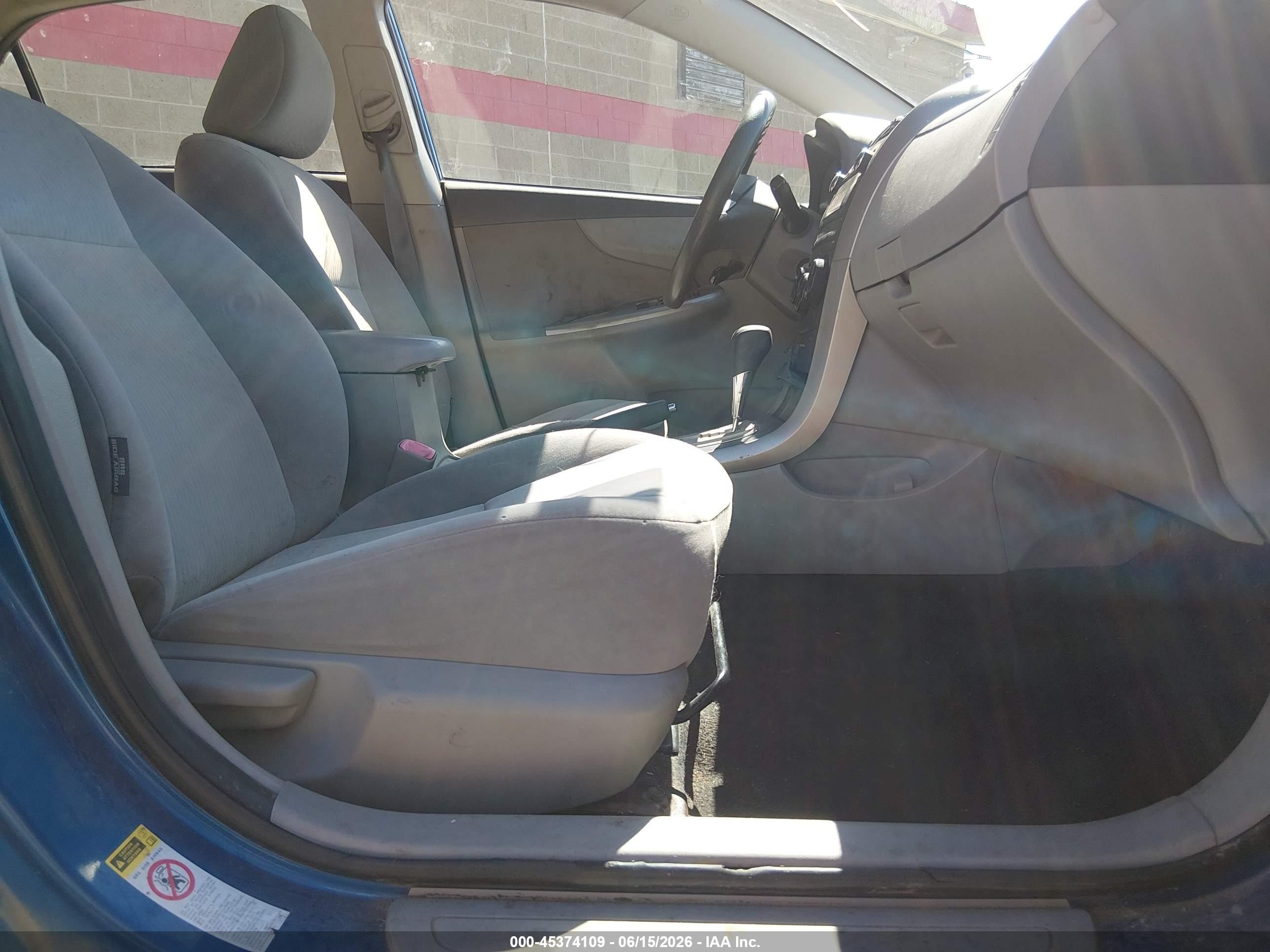 2010 Toyota Corolla Le Blue vin: JTDBU4EEXA9108308