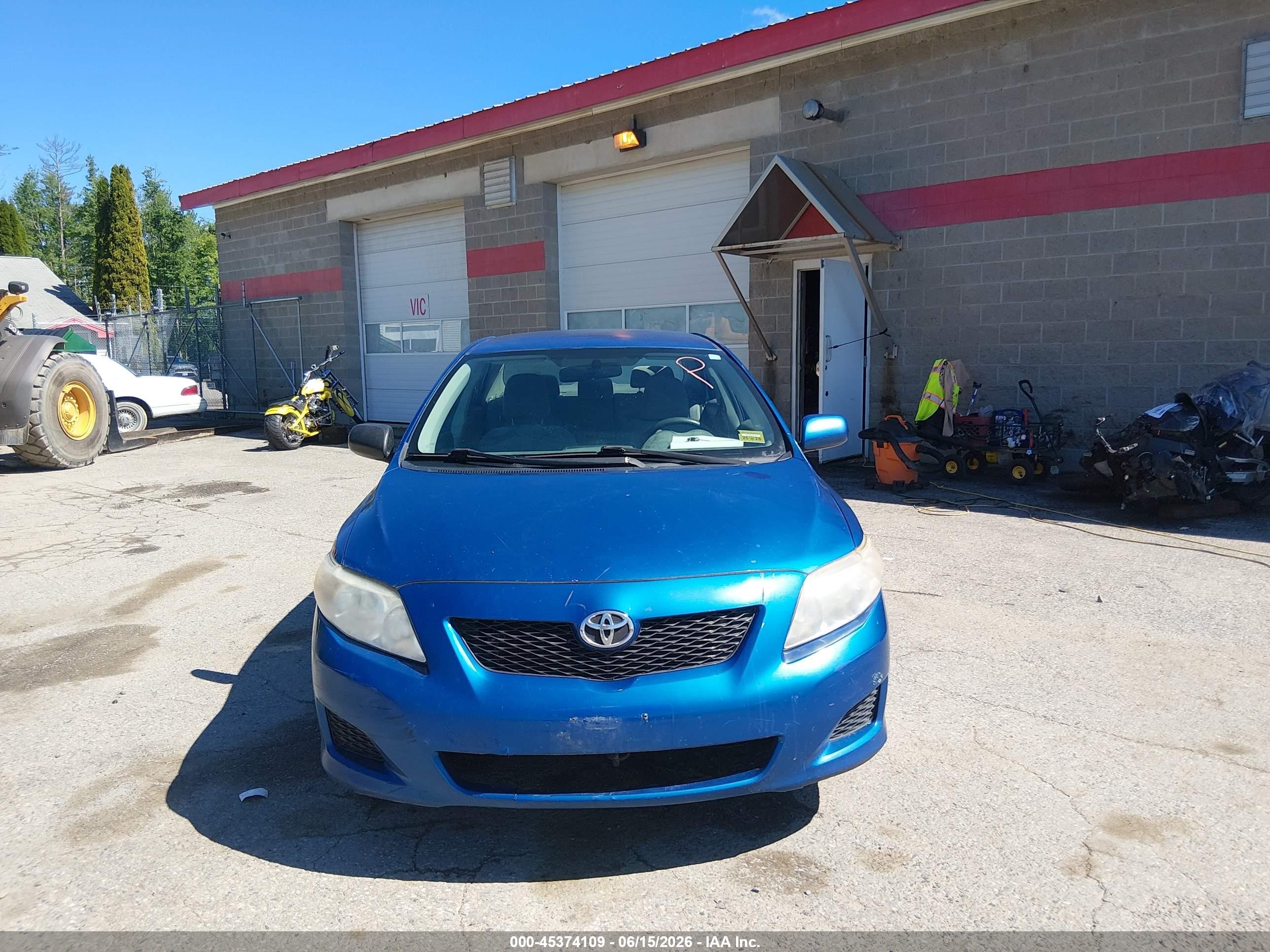 2010 Toyota Corolla Le Blue vin: JTDBU4EEXA9108308