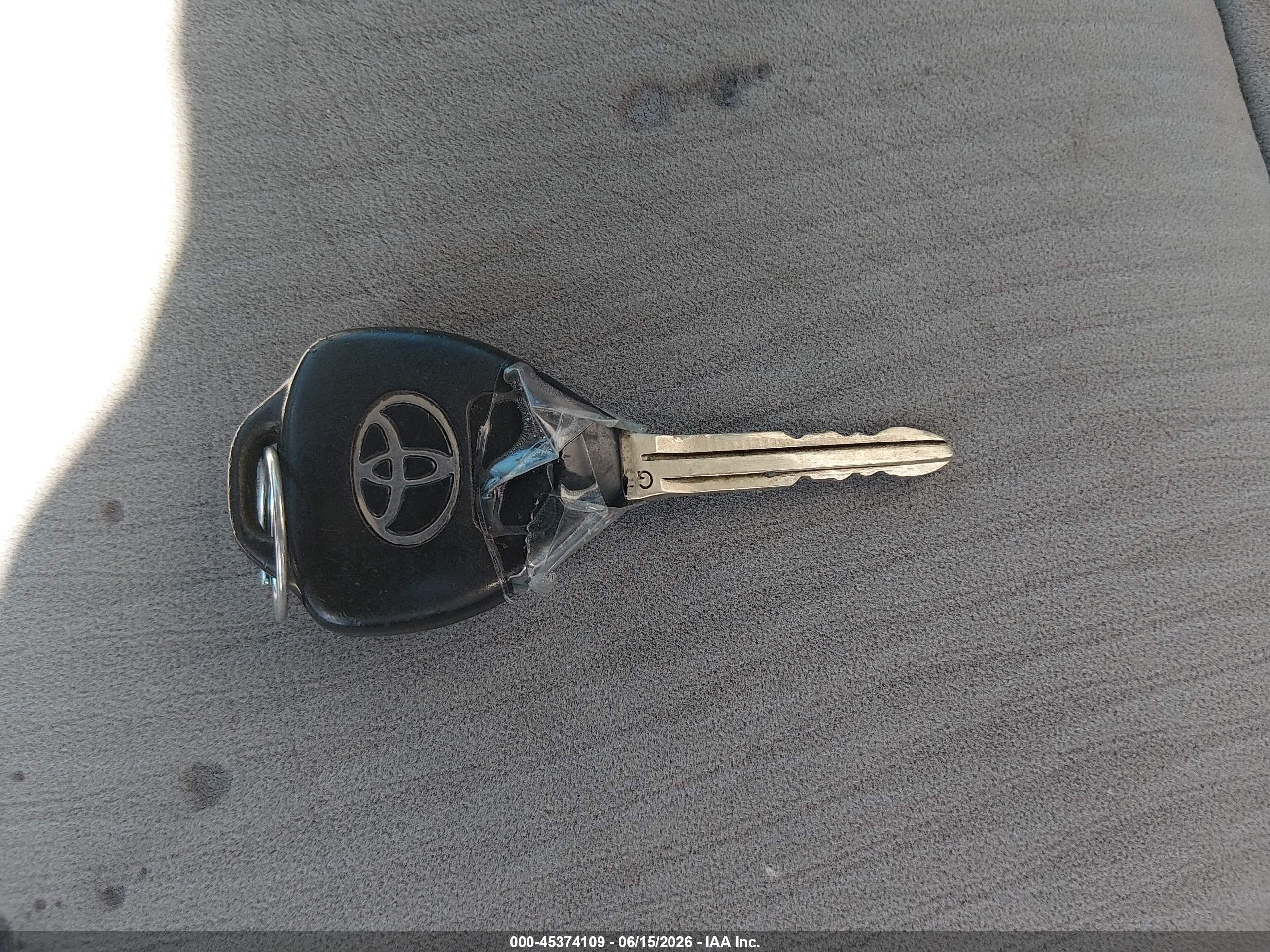 2010 Toyota Corolla Le Blue vin: JTDBU4EEXA9108308