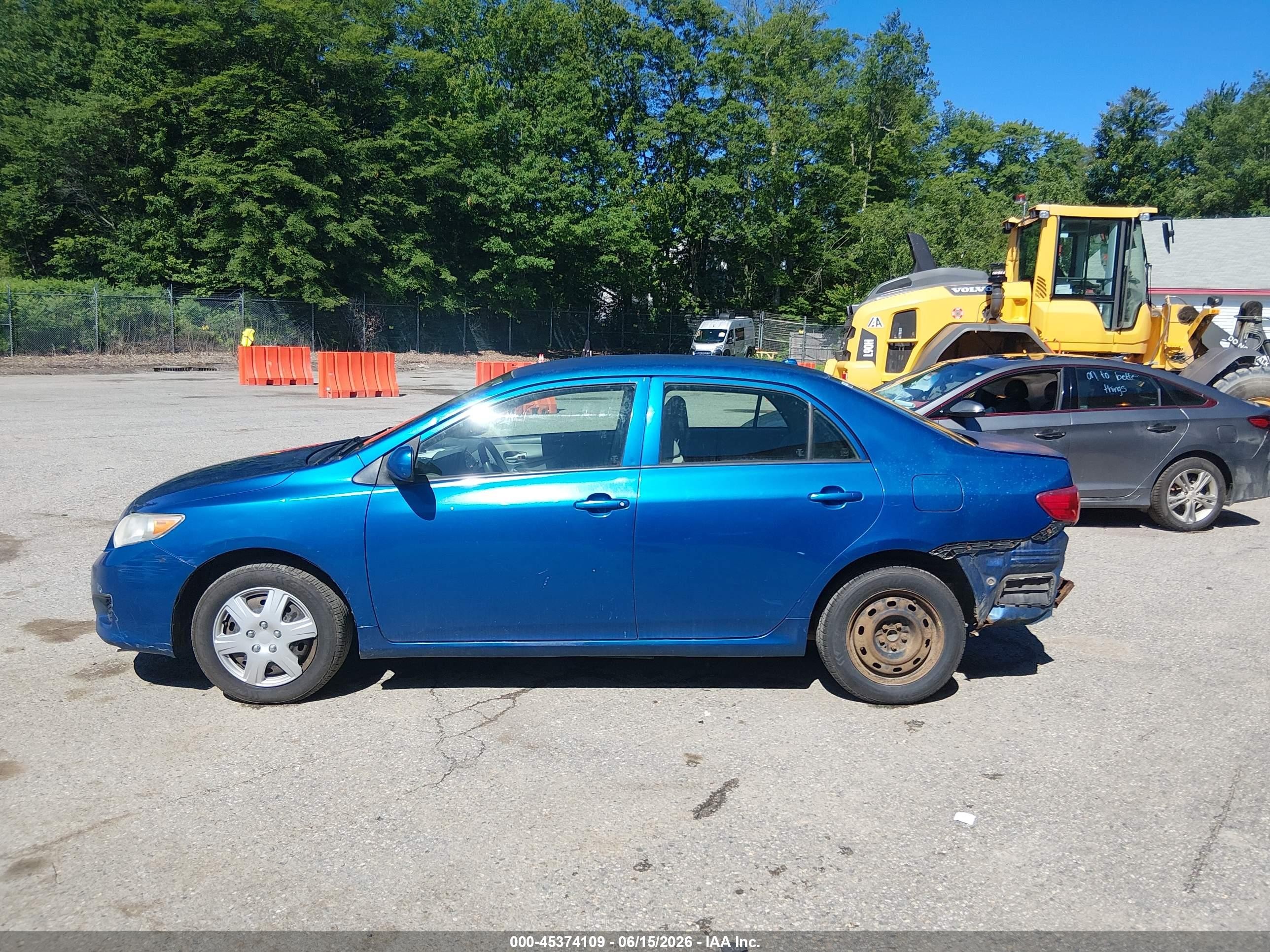 2010 Toyota Corolla Le Blue vin: JTDBU4EEXA9108308