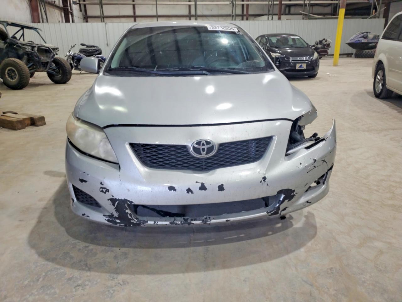 2010 Toyota Corolla Le Silver vin: JTDBU4EEXA9111435