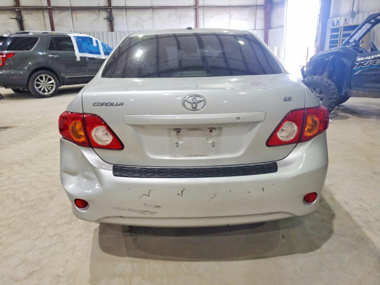 2010 Toyota Corolla Le Silver vin: JTDBU4EEXA9111435