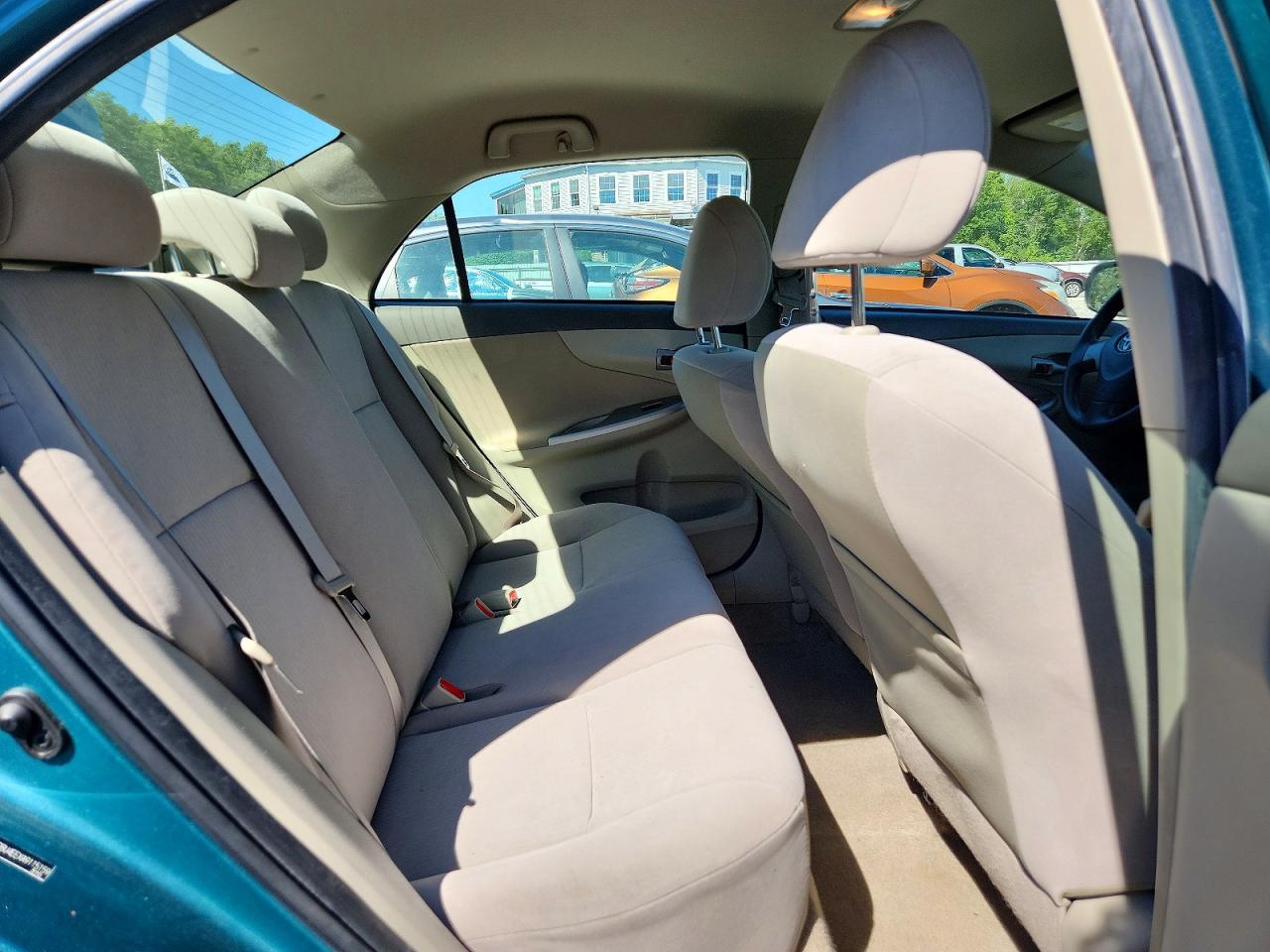 2010 Toyota Corolla Le Teal vin: JTDBU4EEXA9115159
