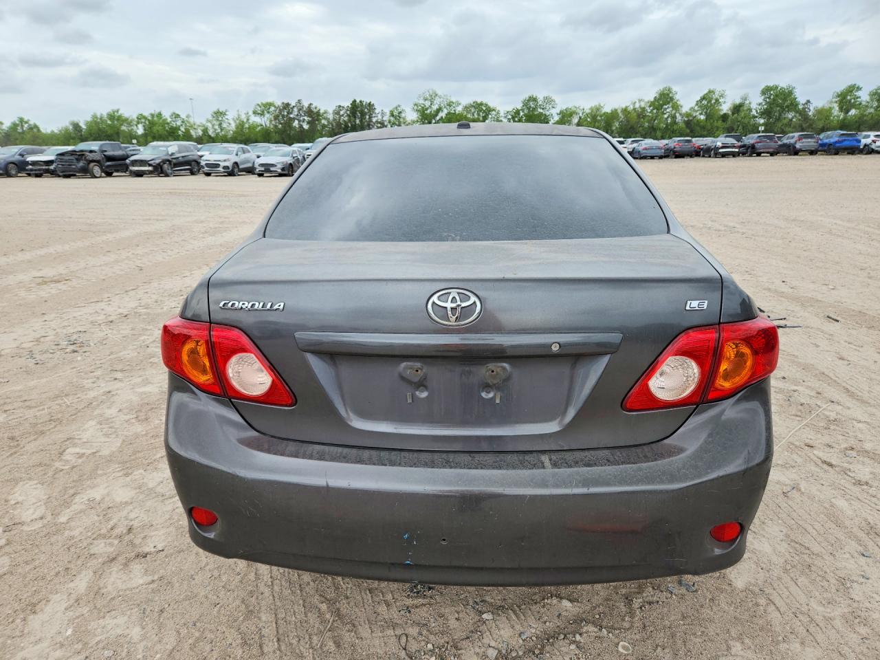2010 Toyota Corolla Le Gray vin: JTDBU4EEXA9117235