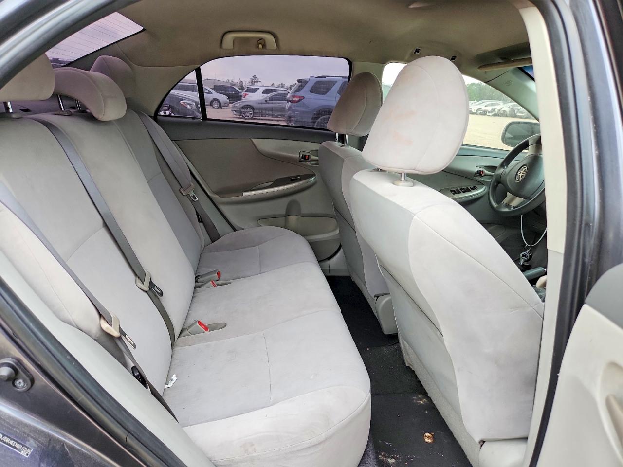 2010 Toyota Corolla Le Gray vin: JTDBU4EEXA9117235
