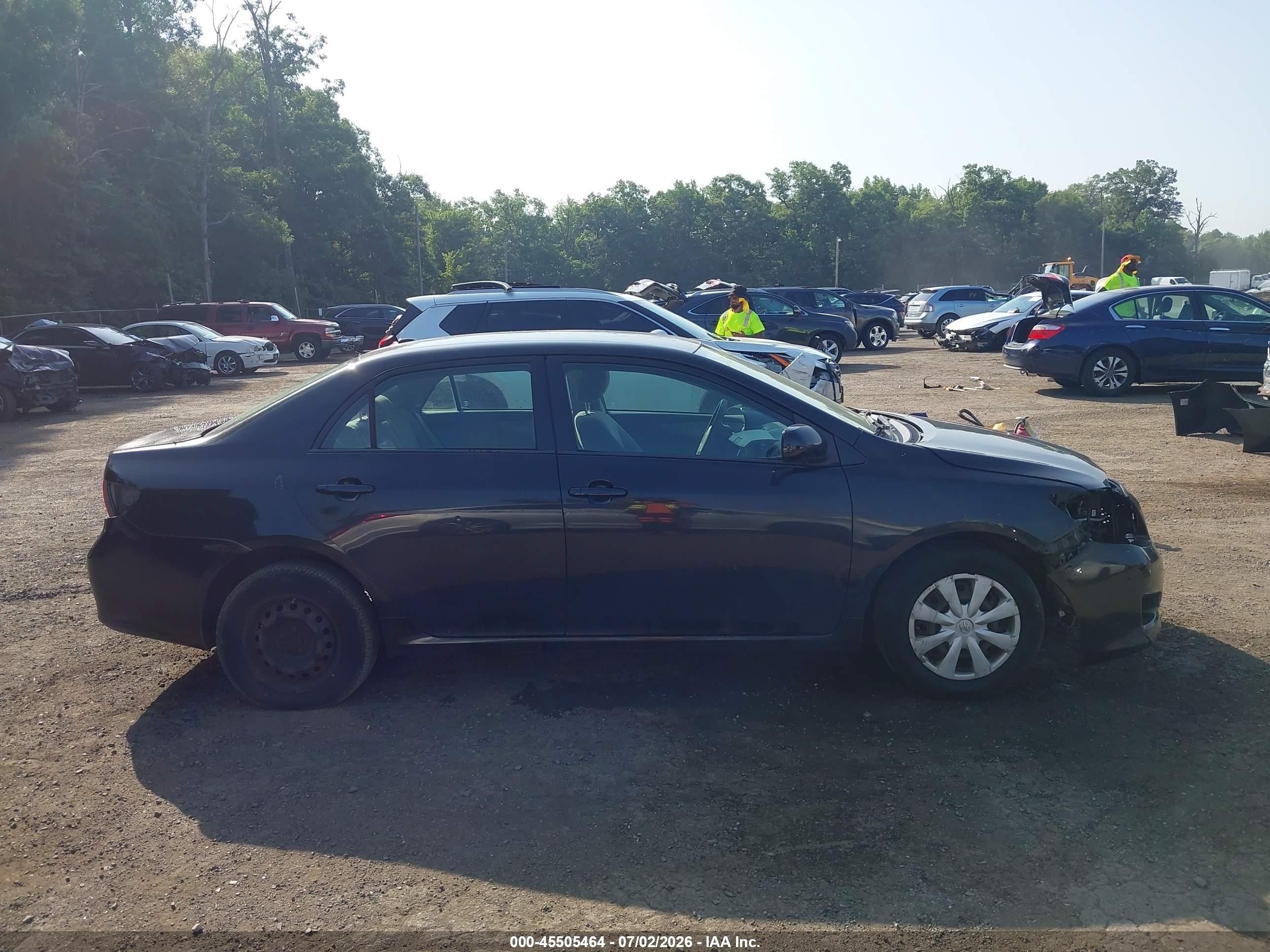 2010 Toyota Corolla Le Black vin: JTDBU4EEXAJ059156