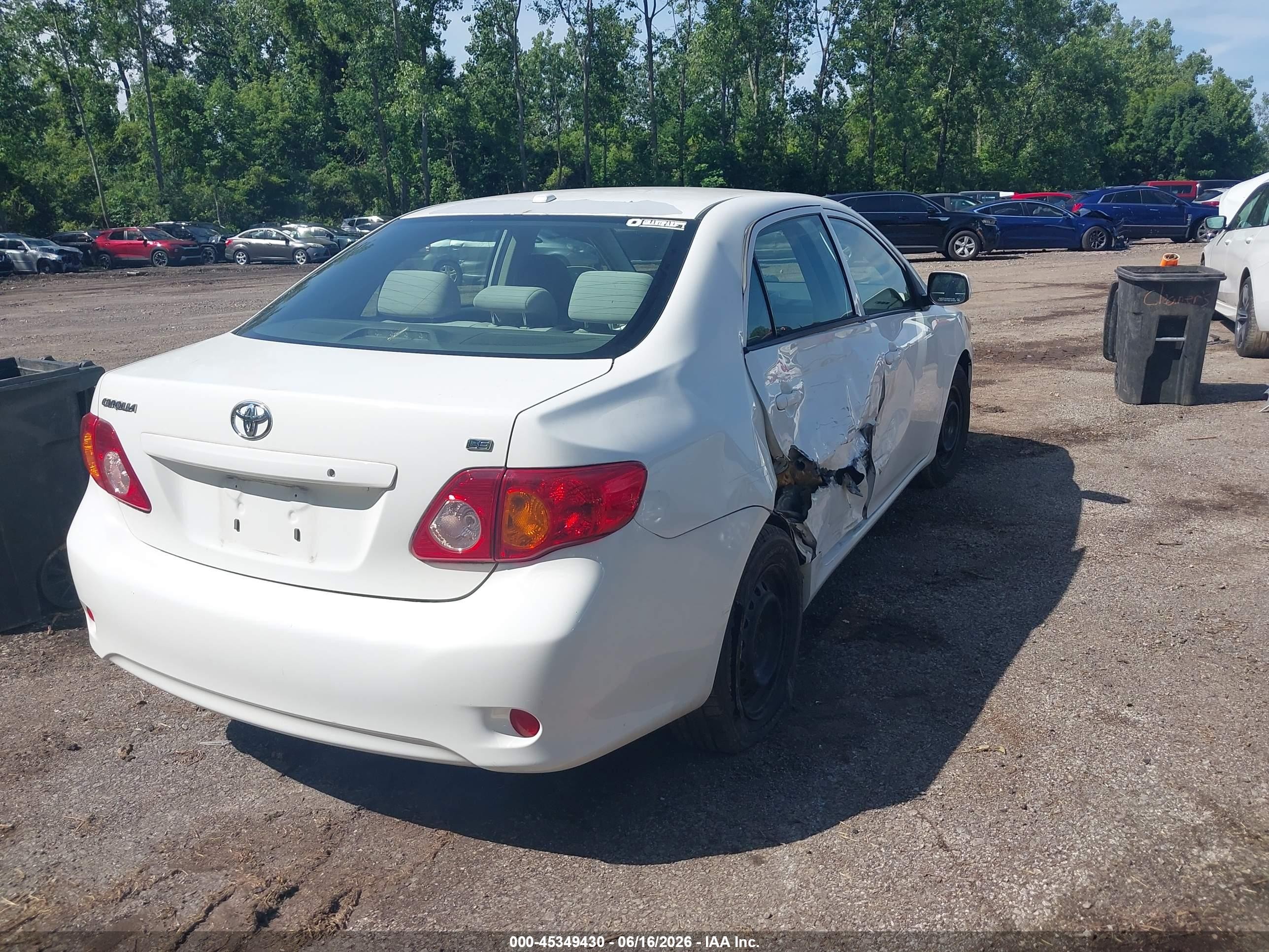 2010 Toyota Corolla Le Белый vin: JTDBU4EEXAJ065541
