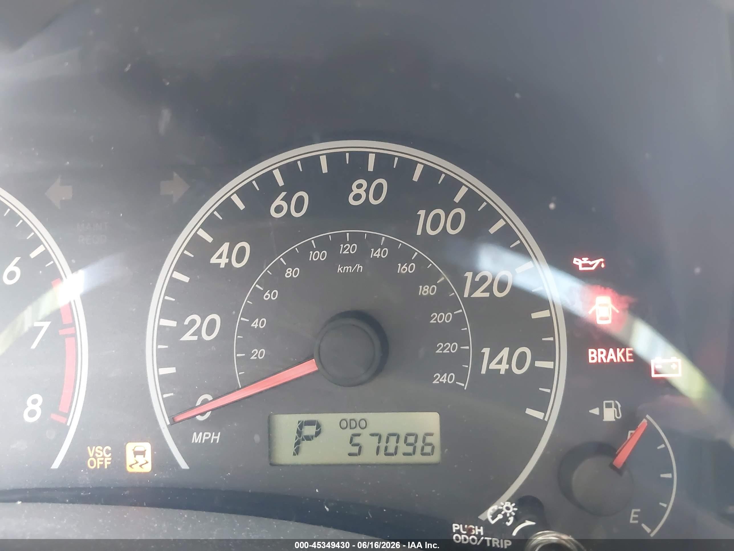 2010 Toyota Corolla Le Белый vin: JTDBU4EEXAJ065541
