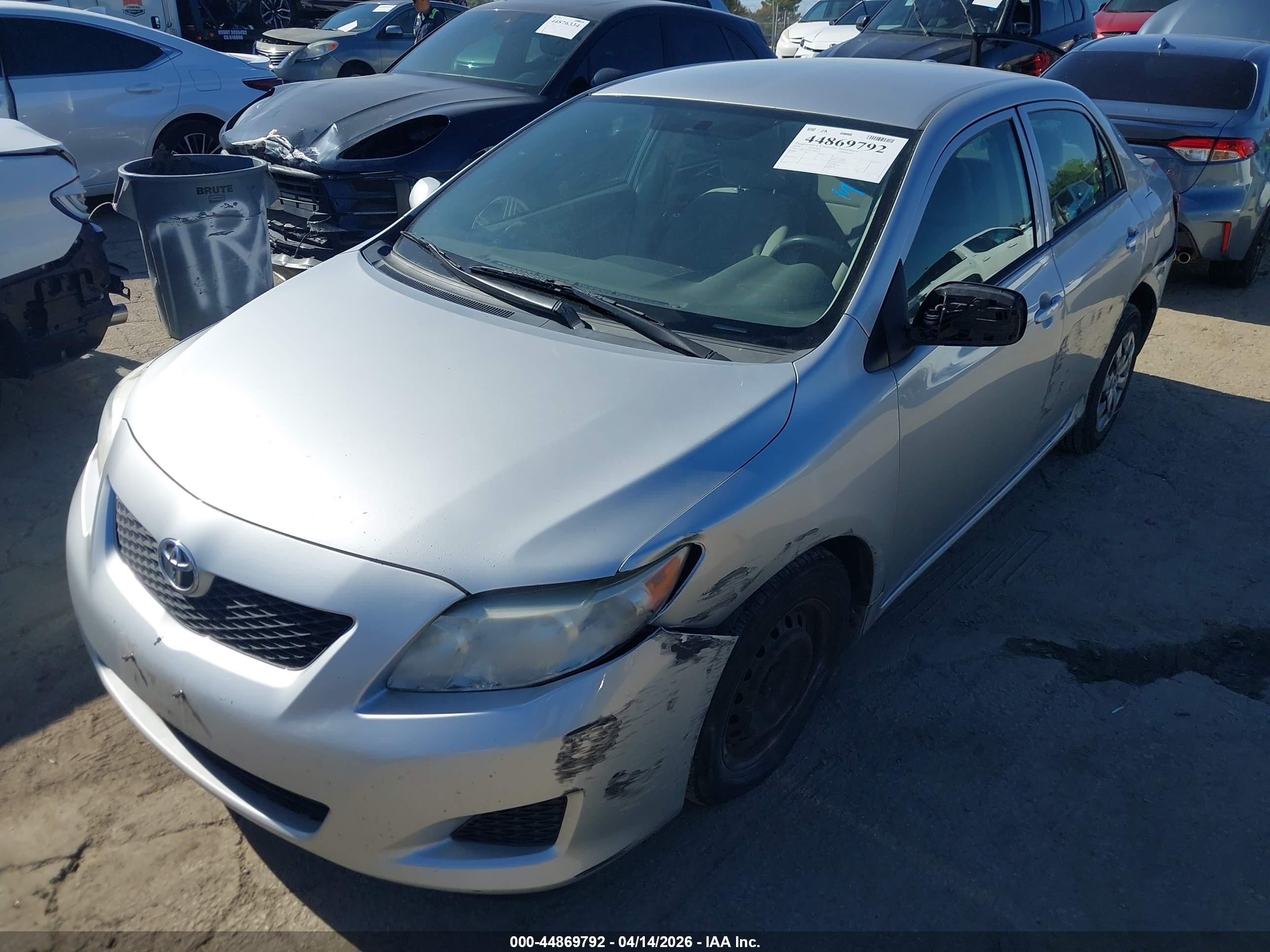 2010 Toyota Corolla Le Silver vin: JTDBU4EEXAJ068312