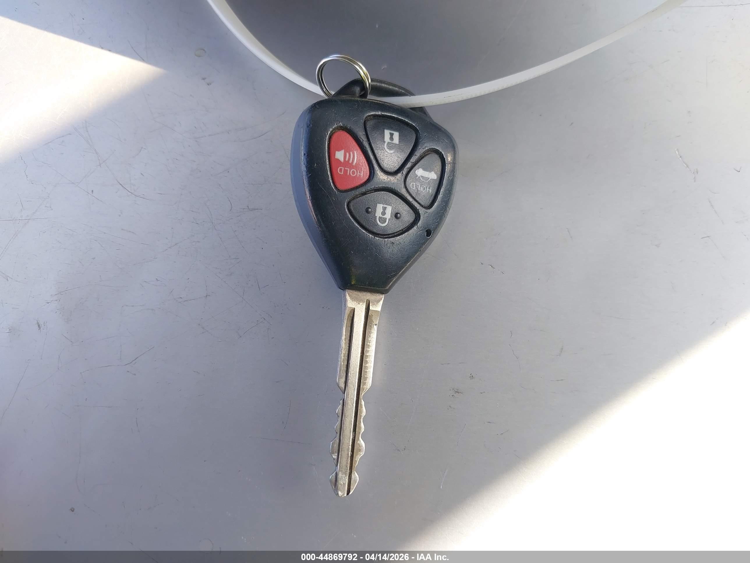 2010 Toyota Corolla Le Silver vin: JTDBU4EEXAJ068312