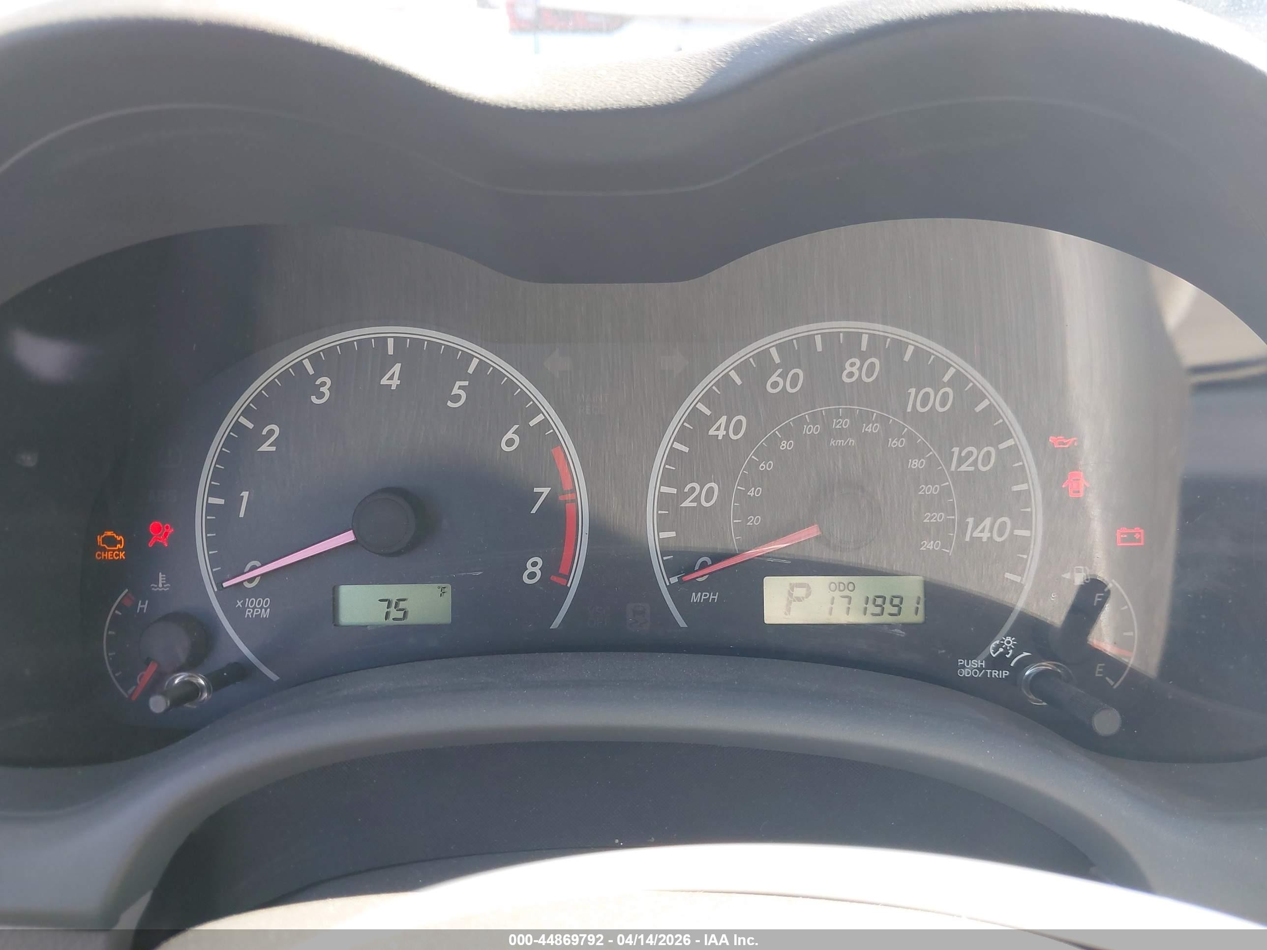 2010 Toyota Corolla Le Silver vin: JTDBU4EEXAJ068312