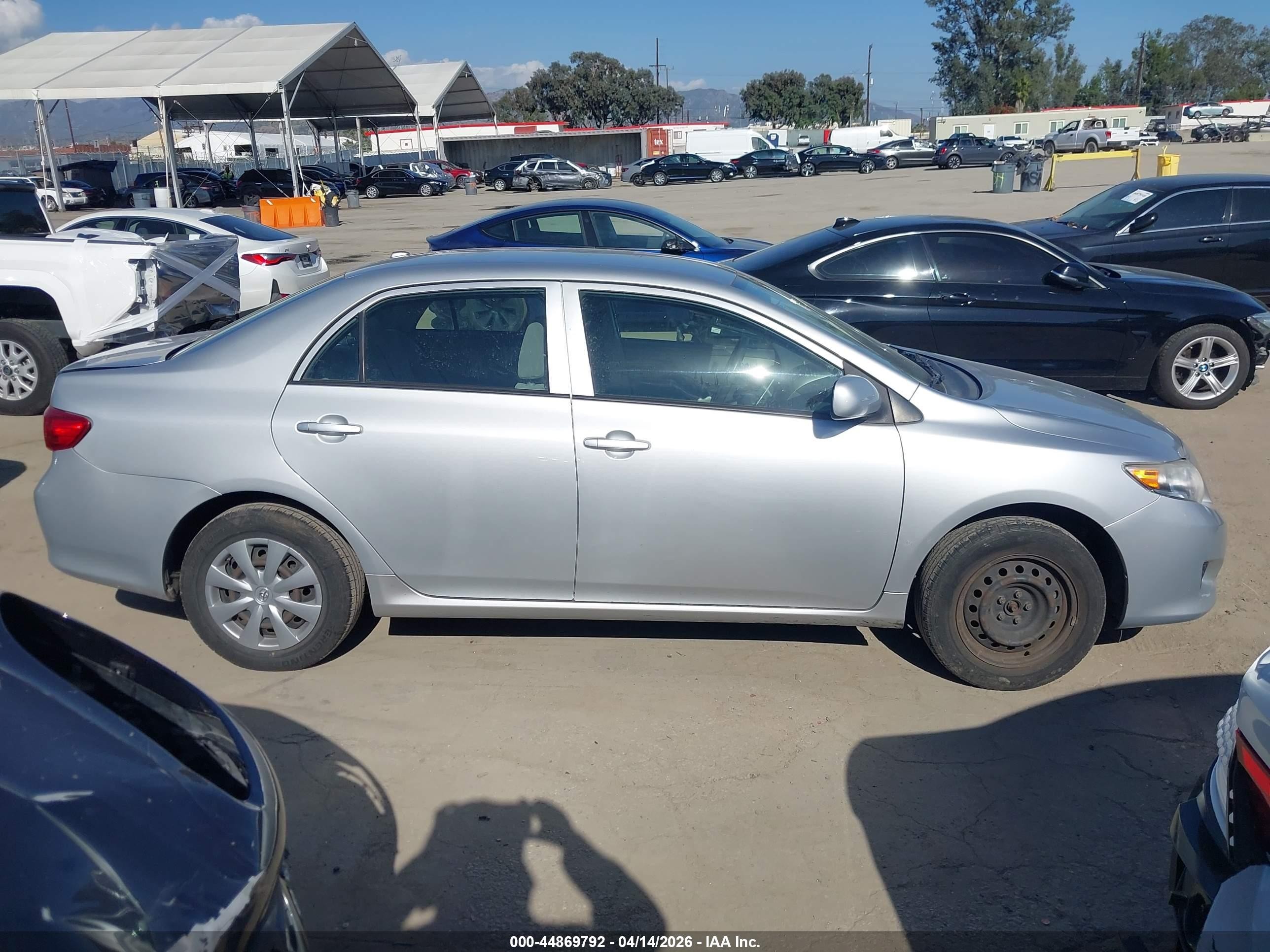 2010 Toyota Corolla Le Silver vin: JTDBU4EEXAJ068312