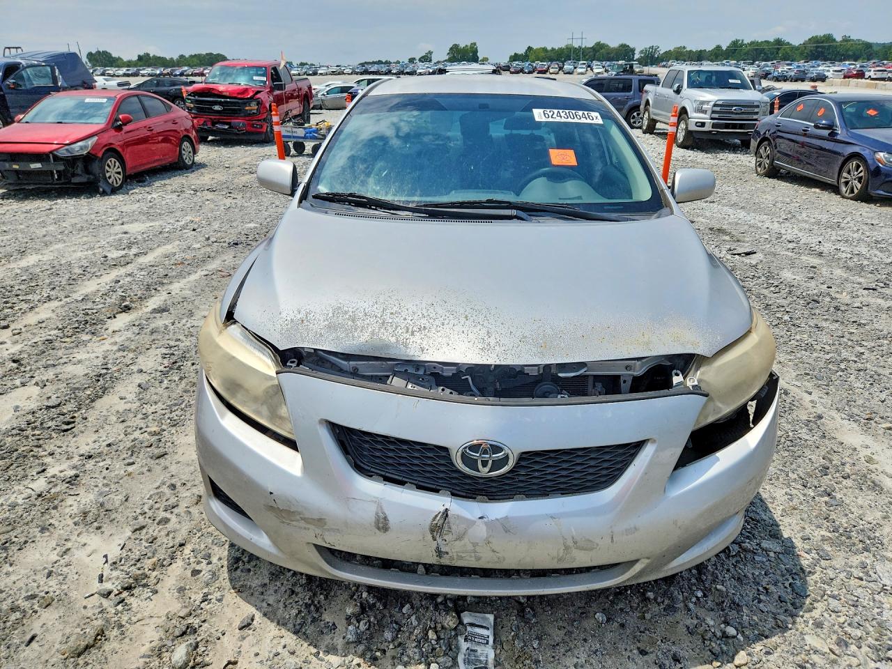 2010 Toyota Corolla Le Silver vin: JTDBU4EEXAJ073221