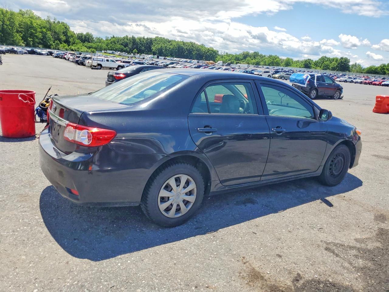 2011 Toyota Corolla Base Black vin: JTDBU4EEXB9128561
