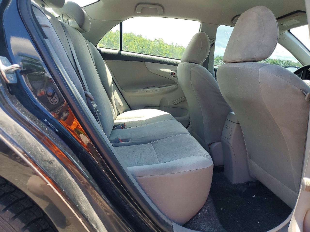 2011 Toyota Corolla Base Black vin: JTDBU4EEXB9128561