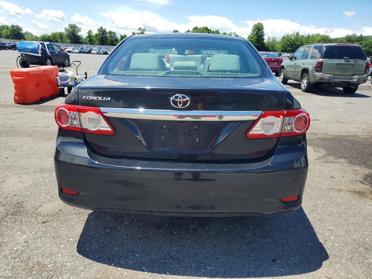2011 Toyota Corolla Base Black vin: JTDBU4EEXB9128561