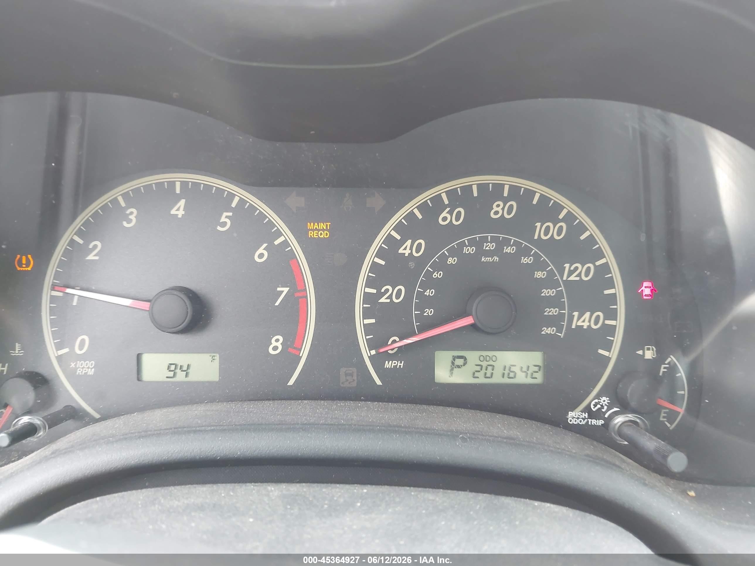 2011 Toyota Corolla Le Red vin: JTDBU4EEXB9141696