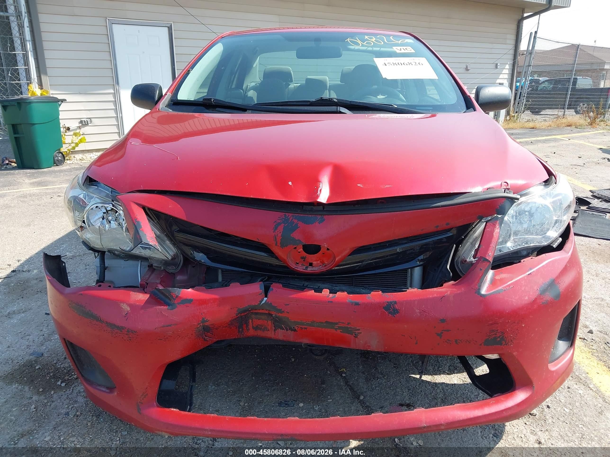 2011 Toyota Corolla   Red vin: JTDBU4EEXB9144422