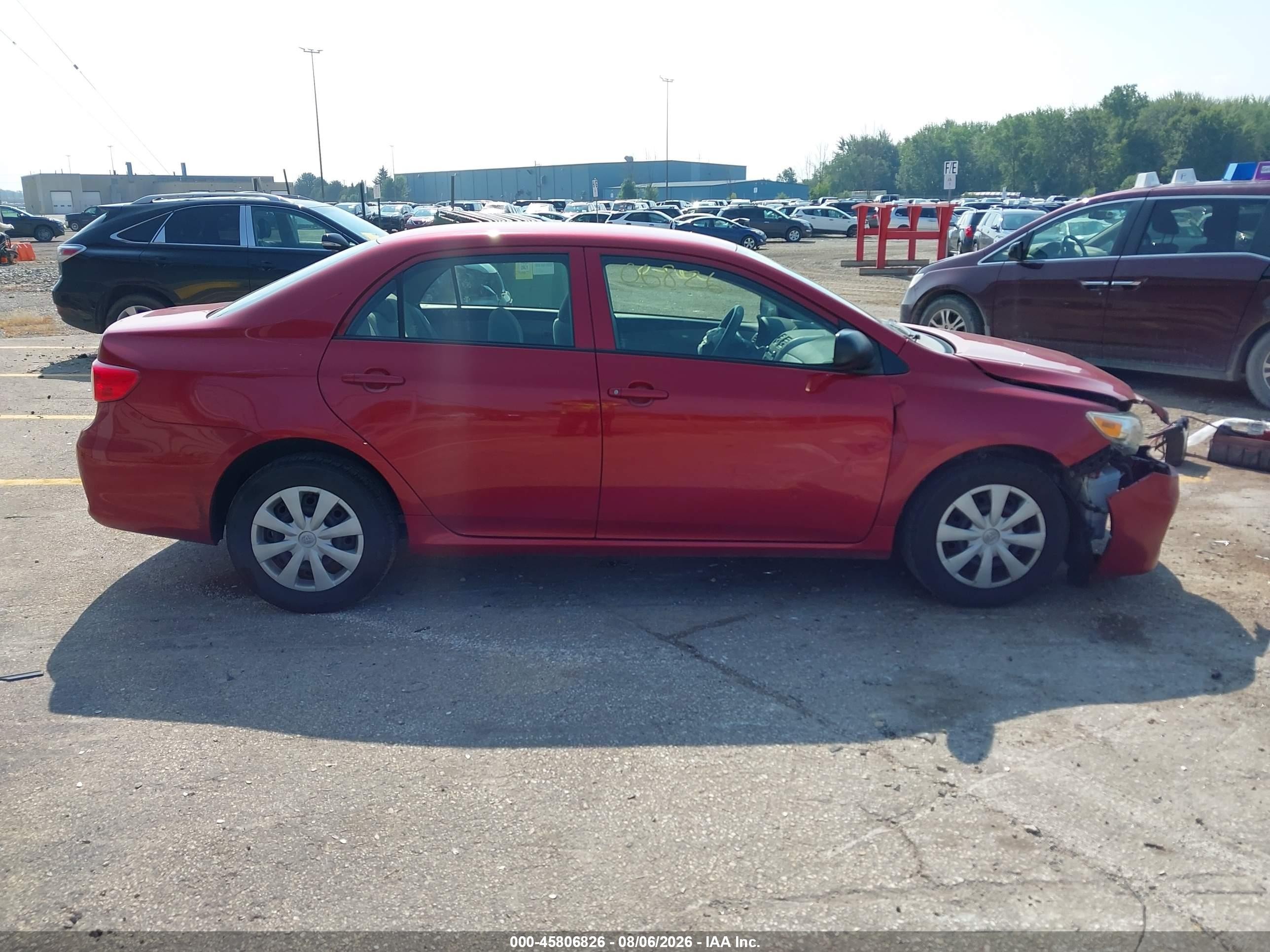 2011 Toyota Corolla   Red vin: JTDBU4EEXB9144422