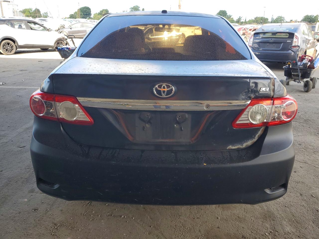 2011 Toyota Corolla Le Black vin: JTDBU4EEXB9149572