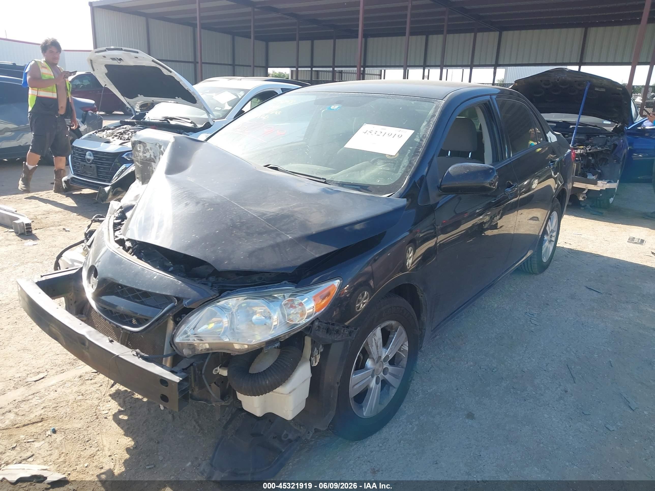 2011 Toyota Corolla Le Black vin: JTDBU4EEXB9159812