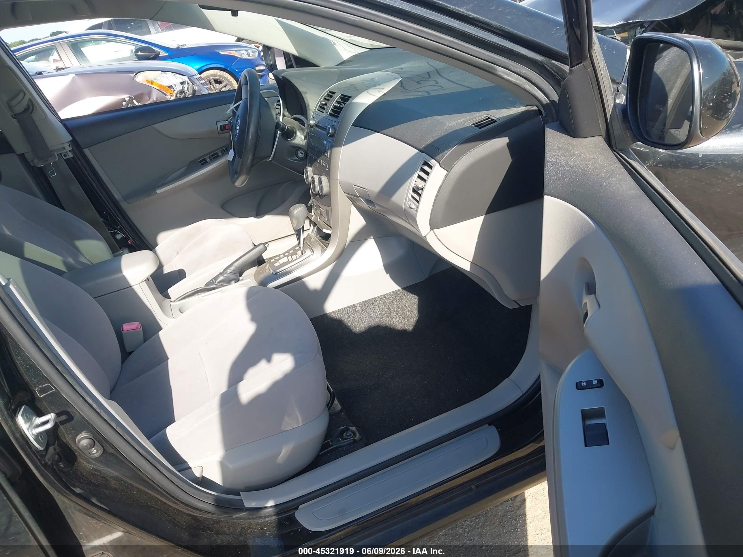 2011 Toyota Corolla Le Black vin: JTDBU4EEXB9159812