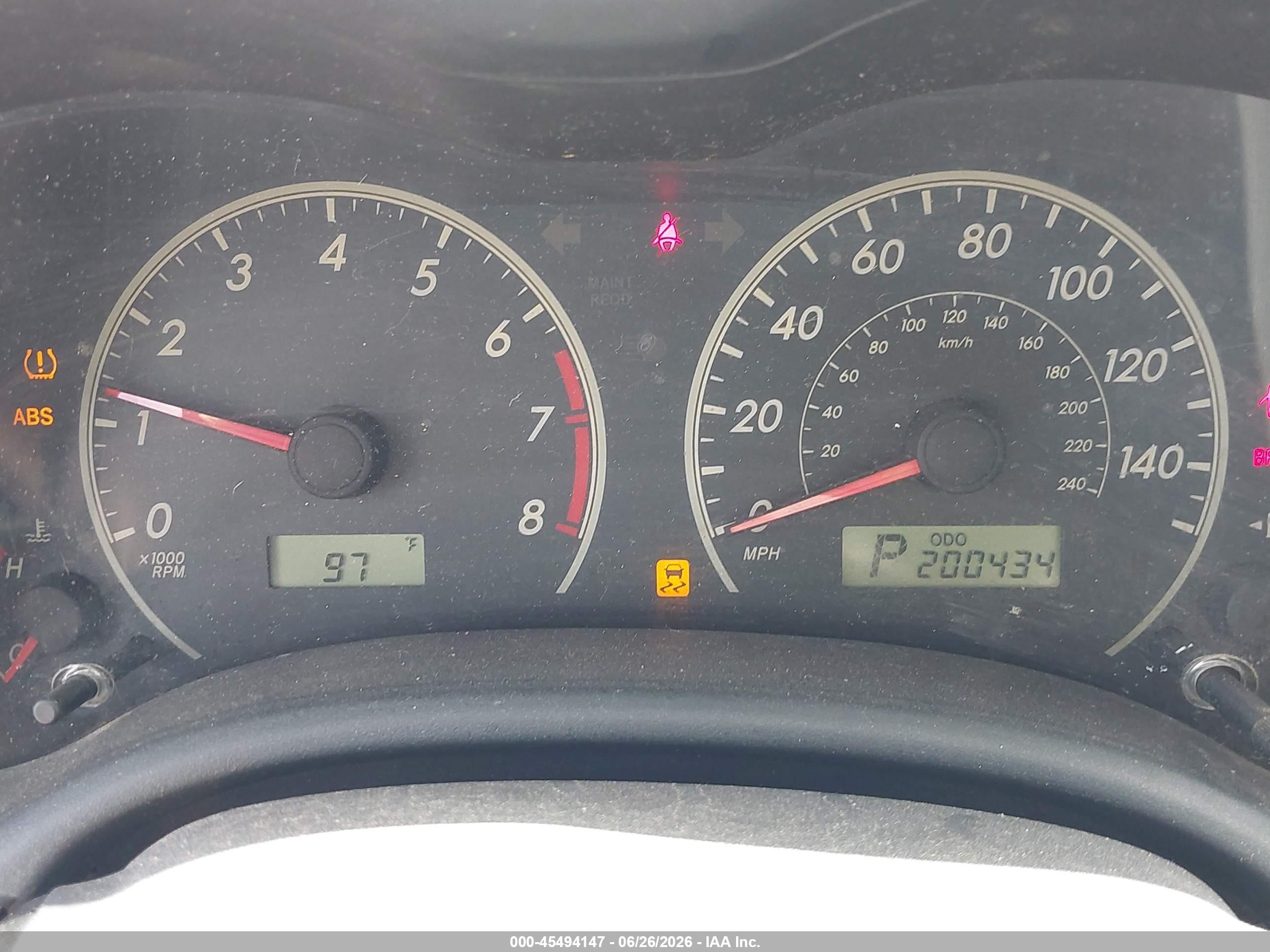 2011 Toyota Corolla Le Red vin: JTDBU4EEXB9160104