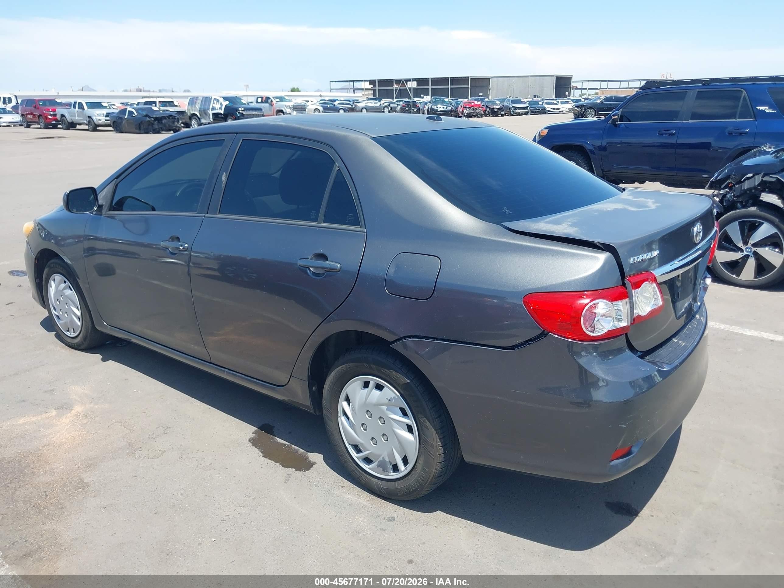 2011 Toyota Corolla Le Gray vin: JTDBU4EEXB9160975