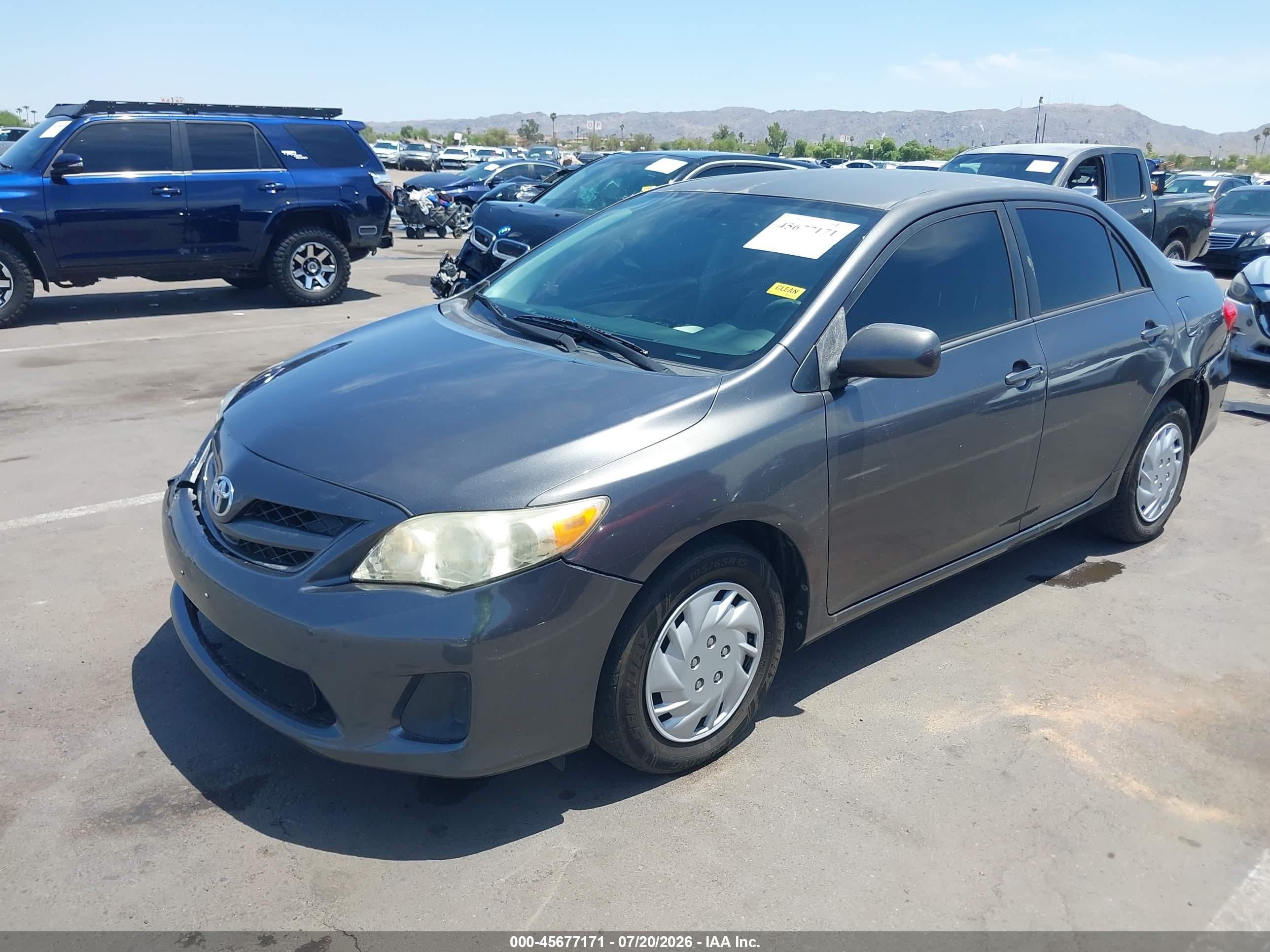 2011 Toyota Corolla Le Gray vin: JTDBU4EEXB9160975