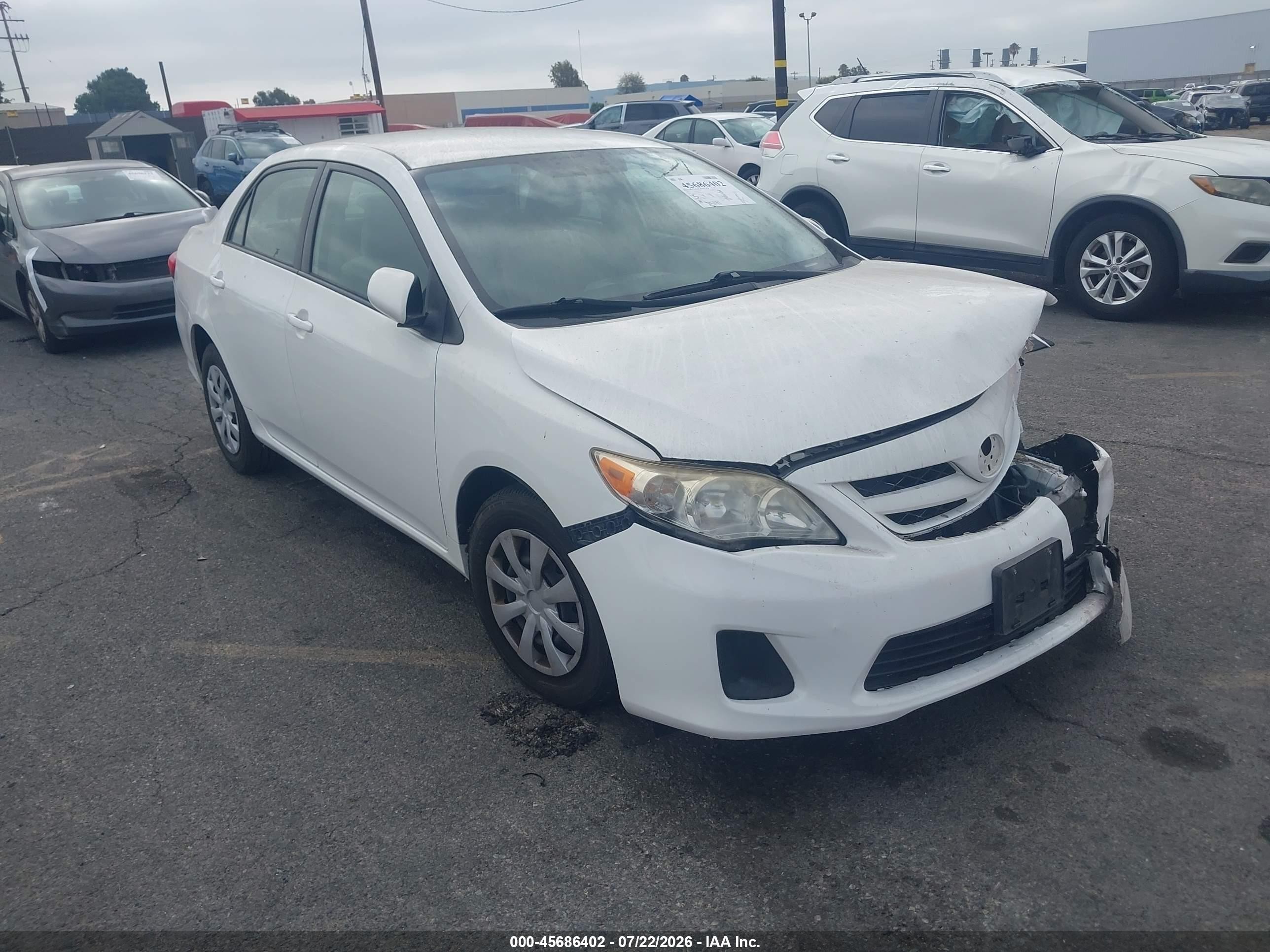 2011 Toyota Corolla Le White vin: JTDBU4EEXB9161236
