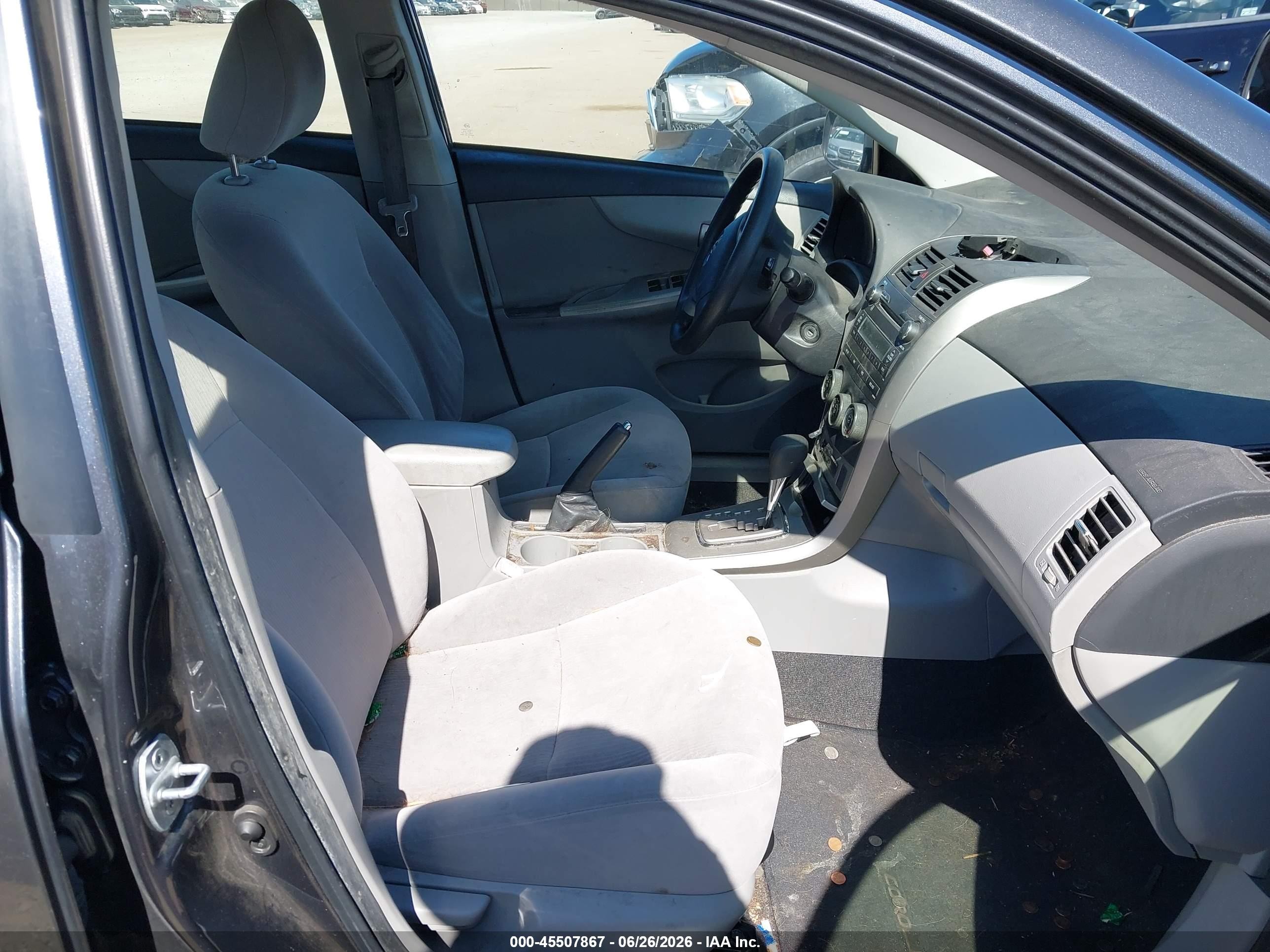 2011 Toyota Corolla Le Серый vin: JTDBU4EEXB9165335