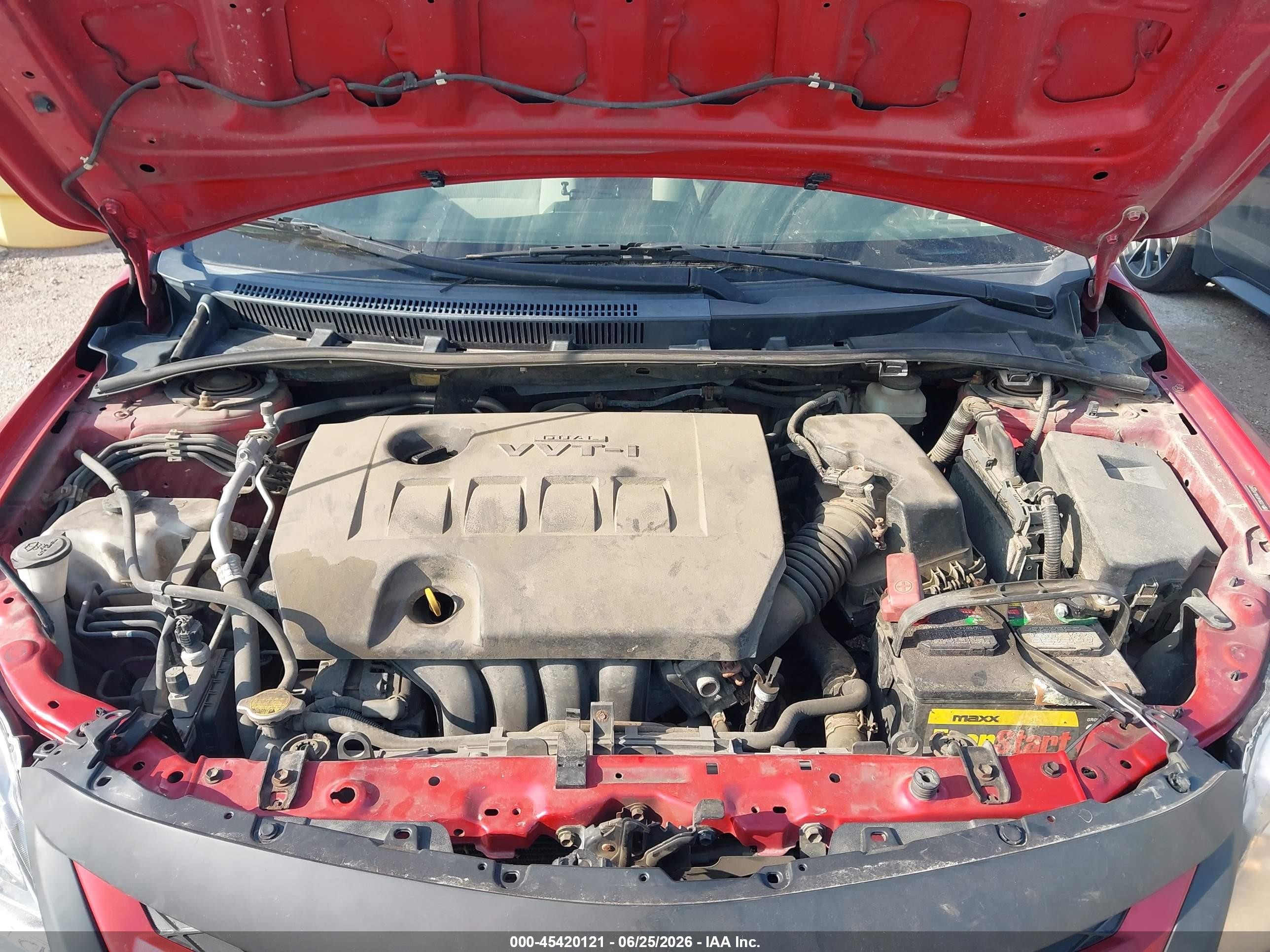 2011 Toyota Corolla Le Red vin: JTDBU4EEXBJ102492