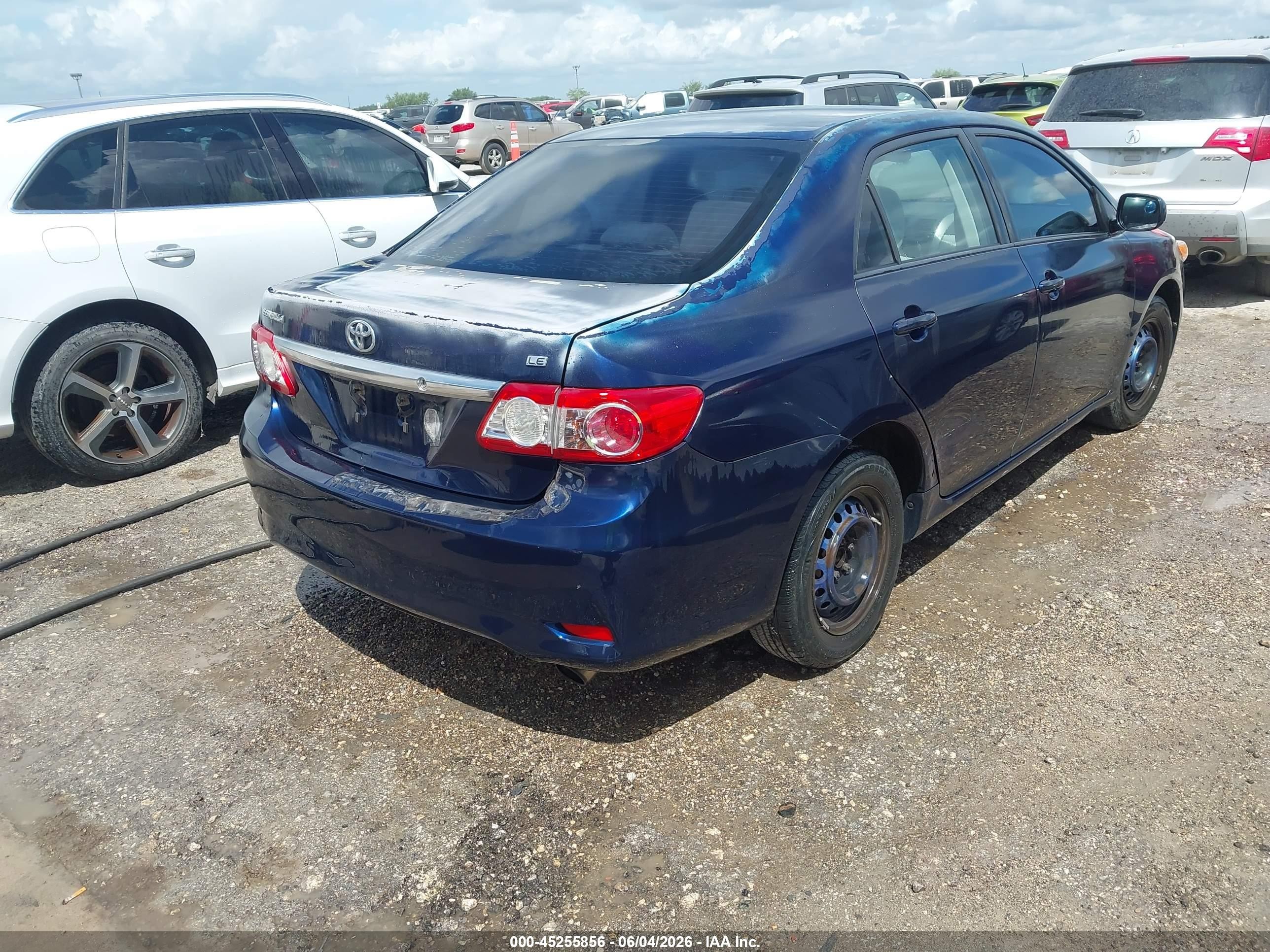 2011 Toyota Corolla Le Blue vin: JTDBU4EEXBJ105604