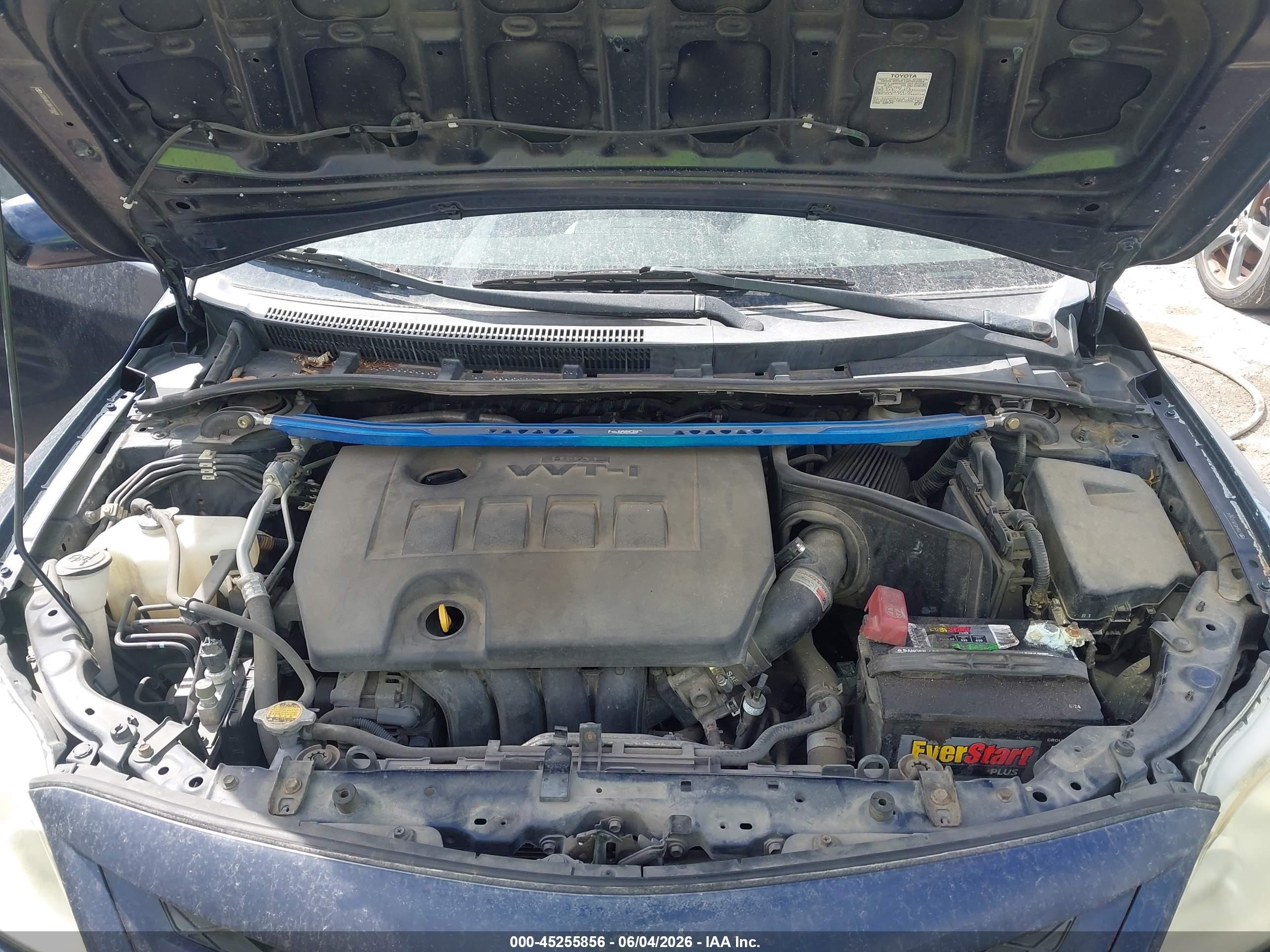 2011 Toyota Corolla Le Blue vin: JTDBU4EEXBJ105604