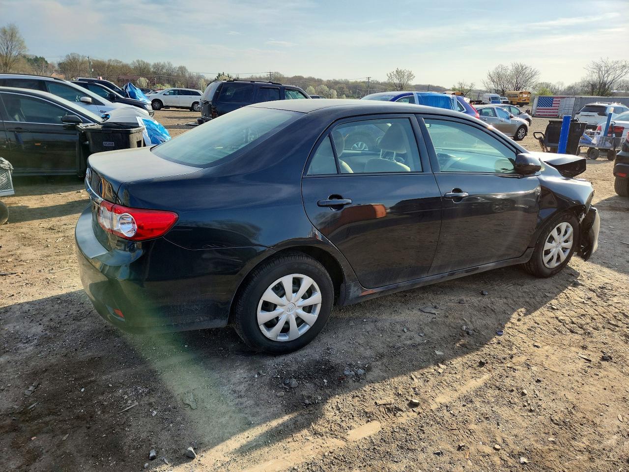 2012 Toyota Corolla L Черный vin: JTDBU4EEXC9170584