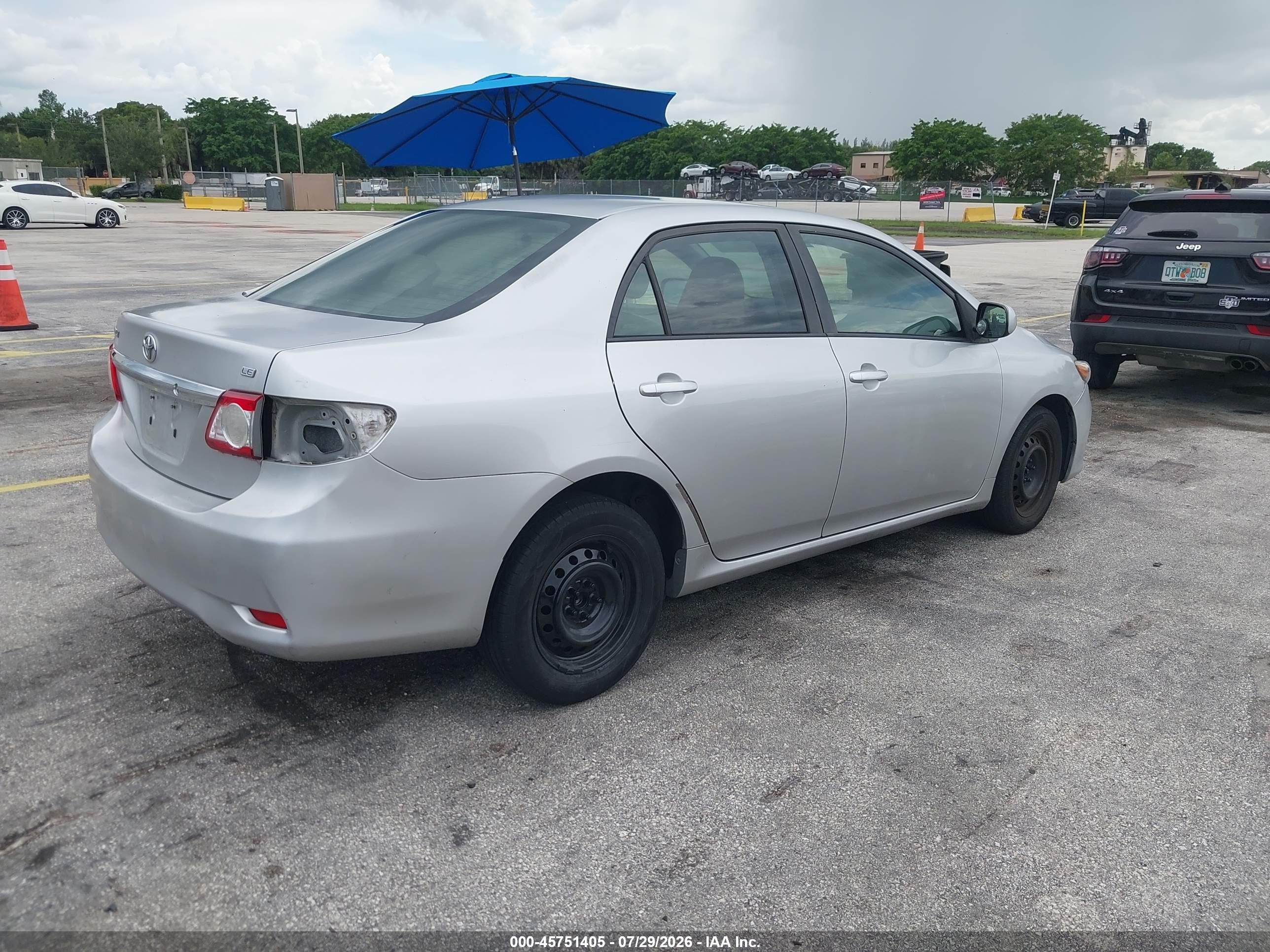 2012 Toyota Corolla Le Silver vin: JTDBU4EEXC9172903