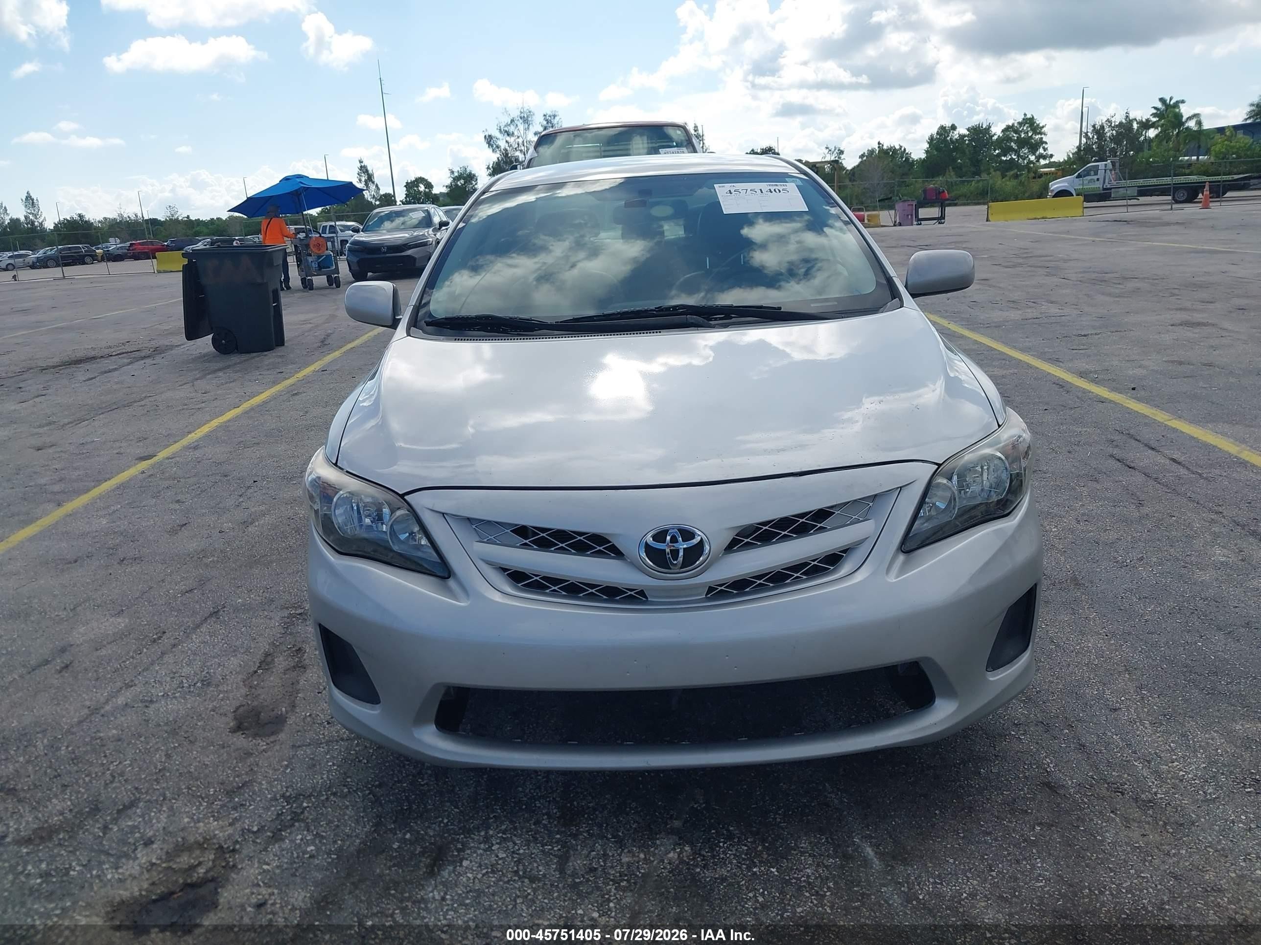2012 Toyota Corolla Le Silver vin: JTDBU4EEXC9172903
