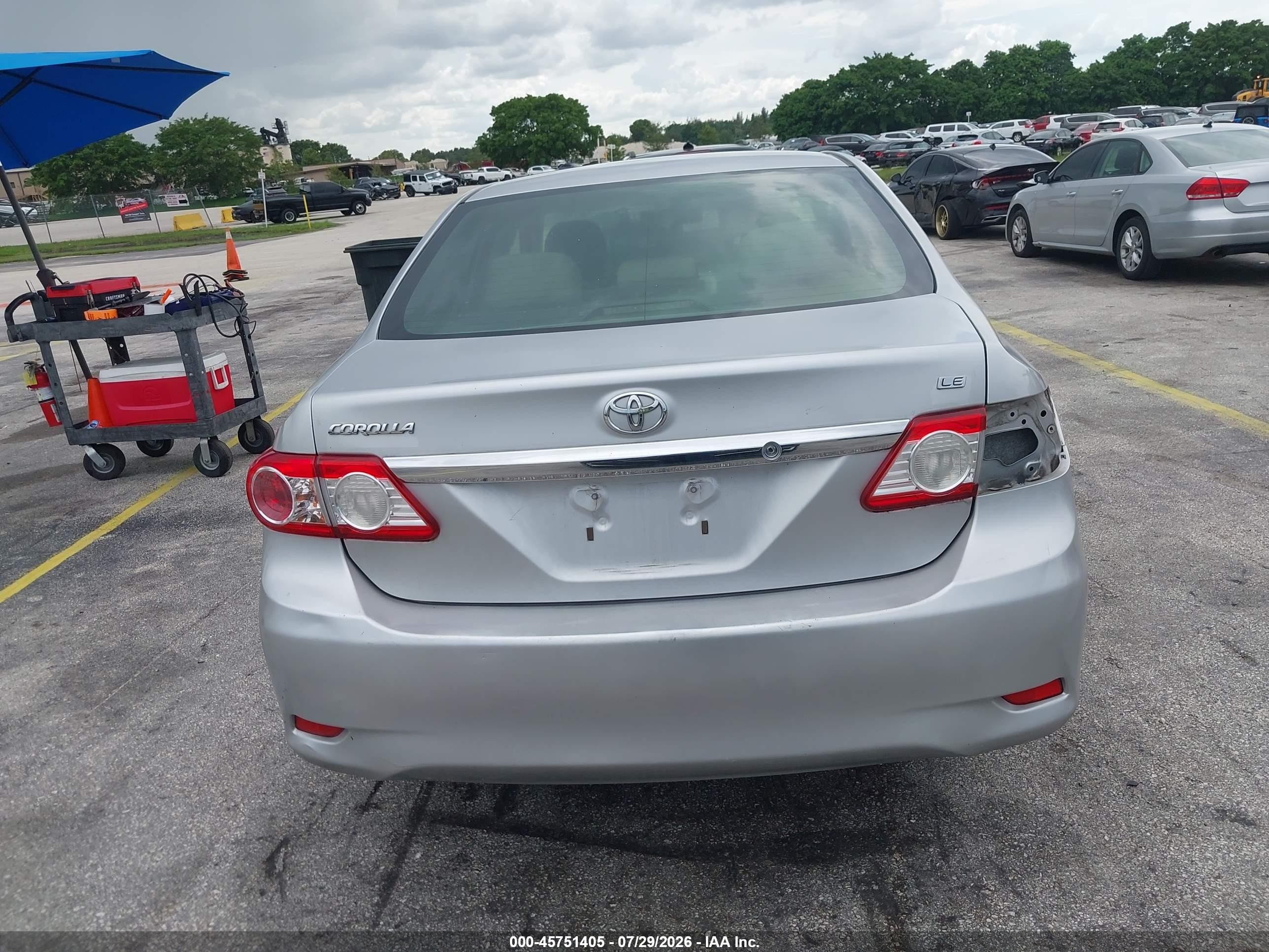 2012 Toyota Corolla Le Silver vin: JTDBU4EEXC9172903