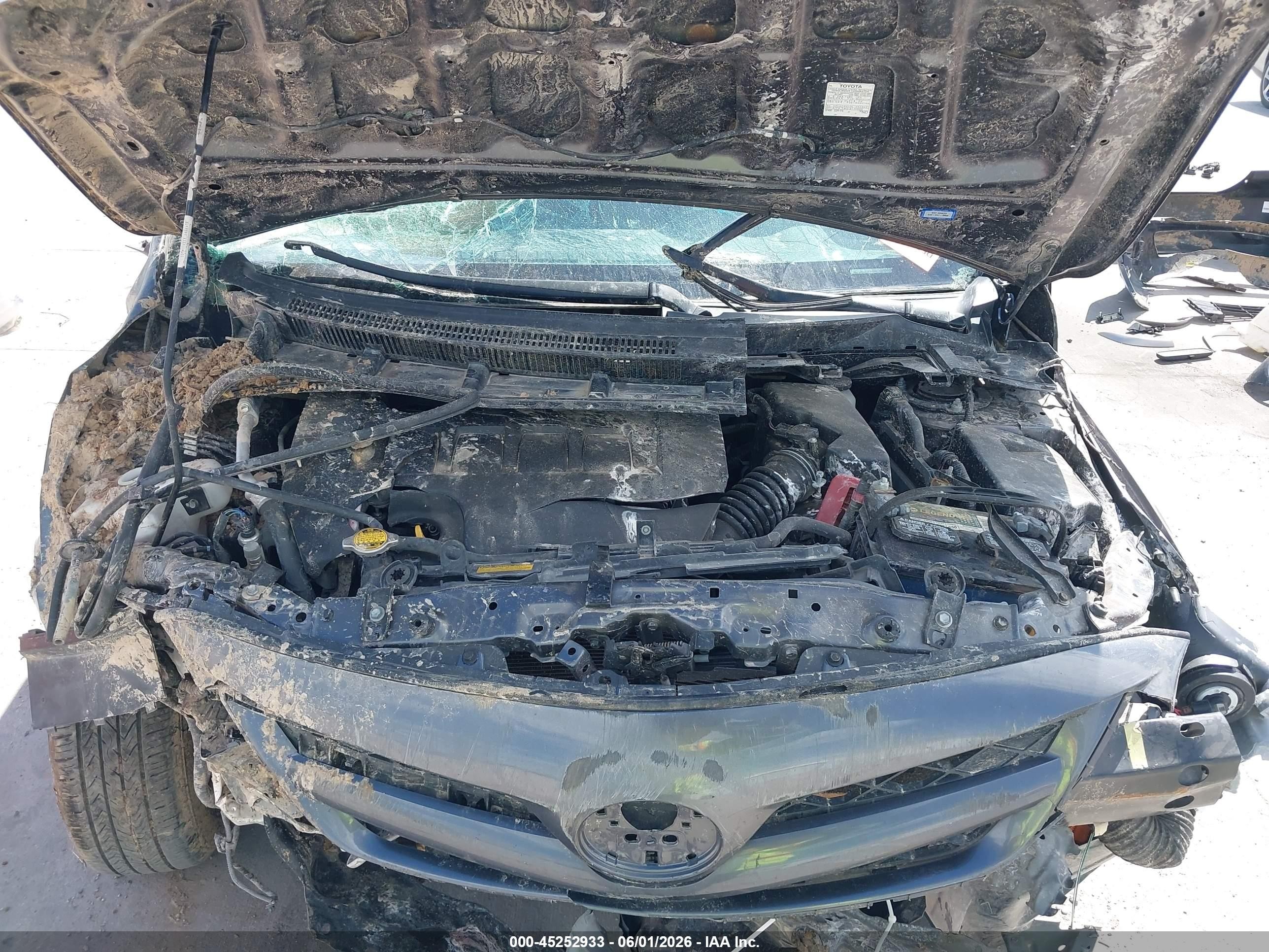 2013 Toyota Corolla L Gray vin: JTDBU4EEXDJ120526