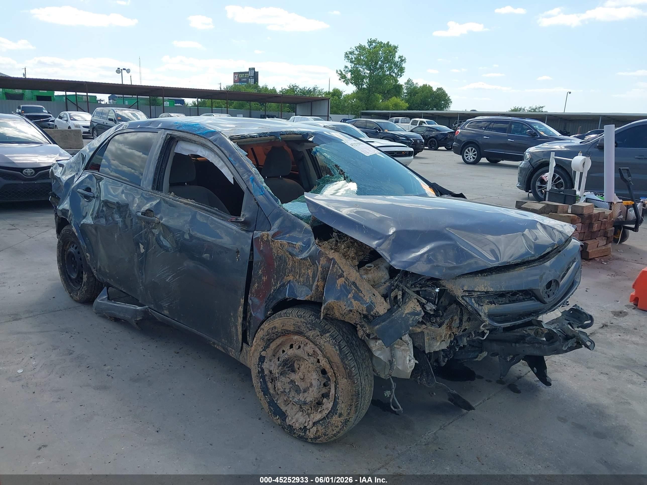 2013 Toyota Corolla L Gray vin: JTDBU4EEXDJ120526