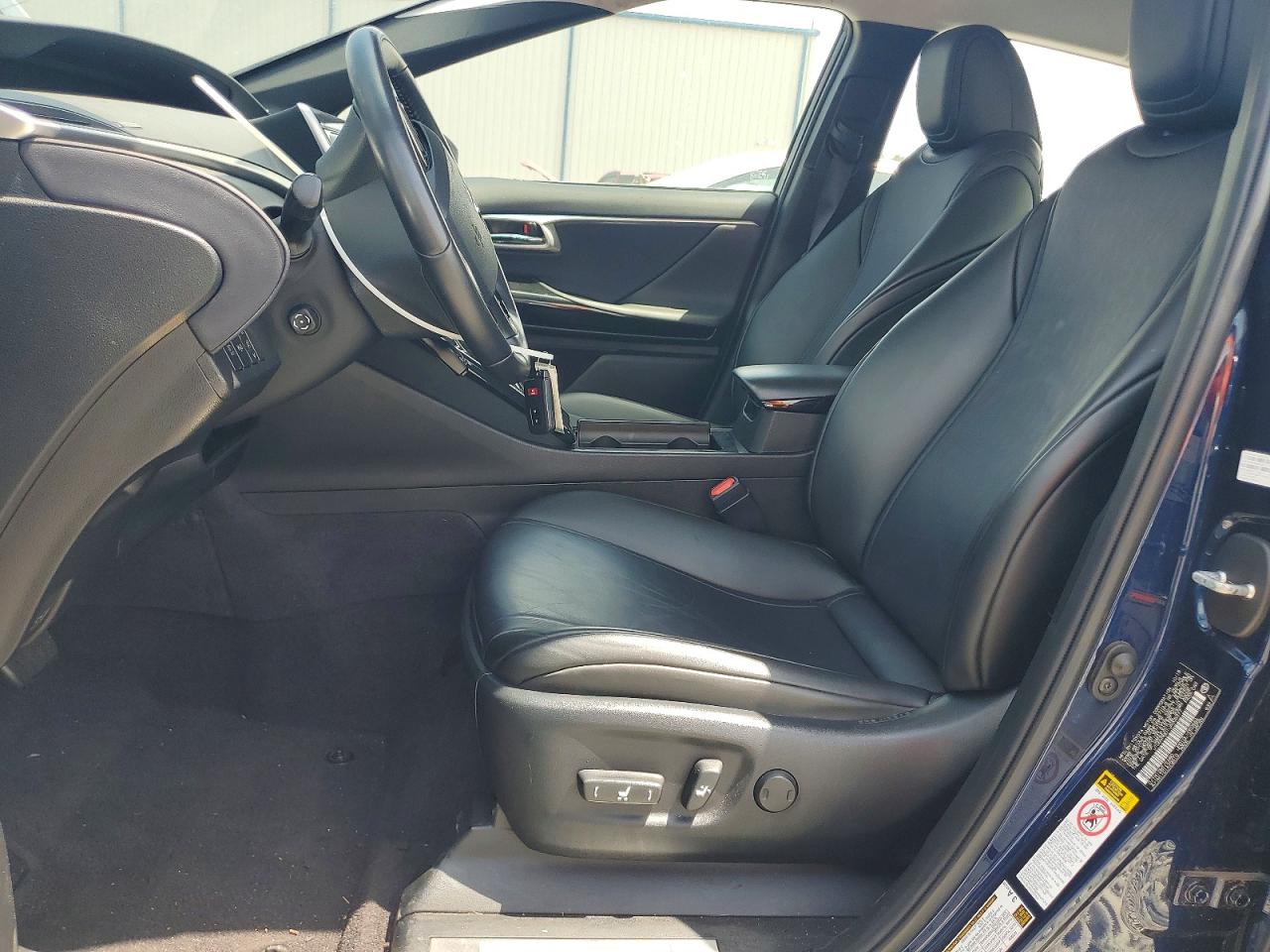 2018 Toyota Mirai Base Blue vin: JTDBVRBD1JA005377
