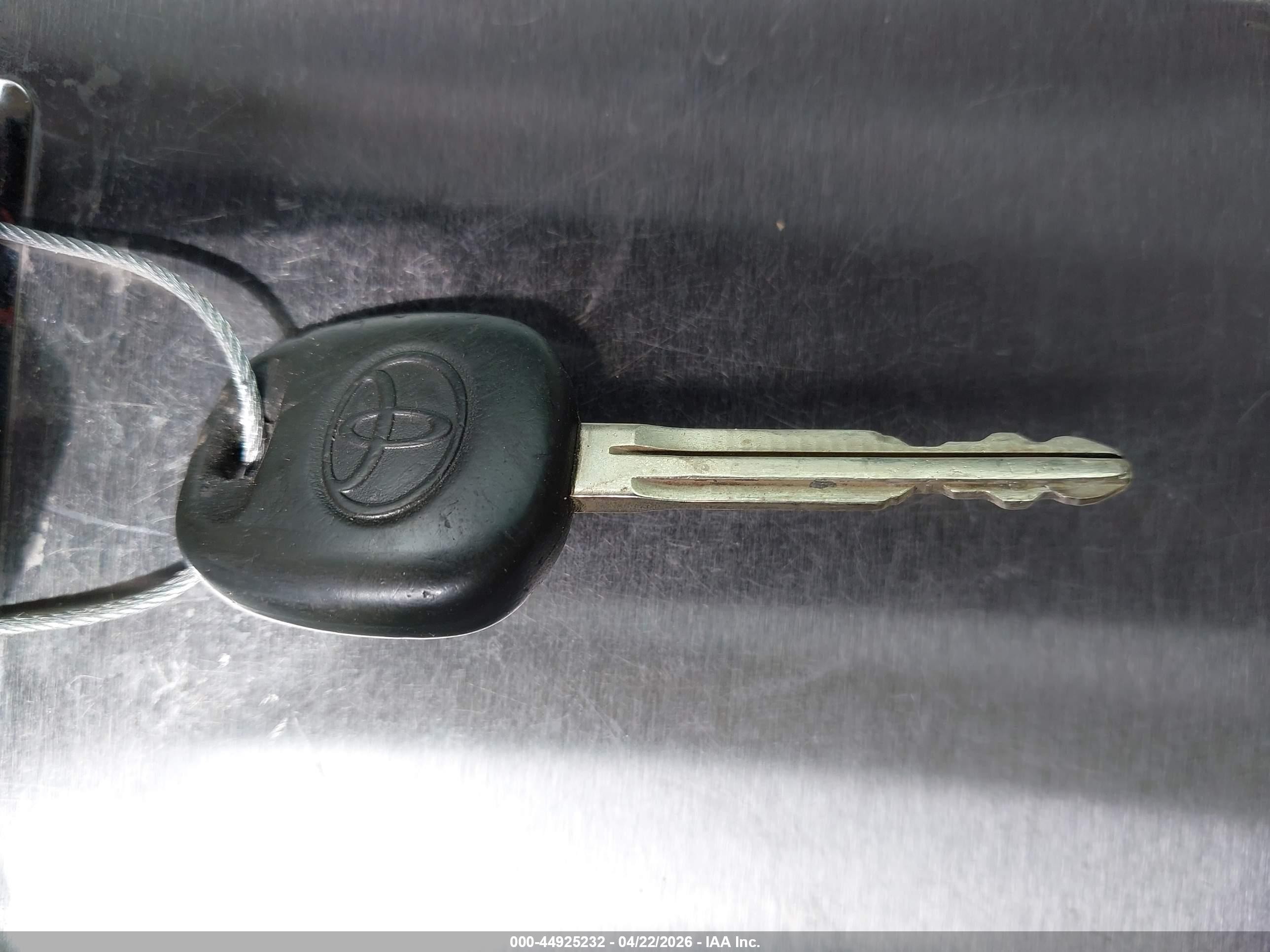 2020 Toyota Corolla L Silver vin: JTDDPRAE6LJ059077
