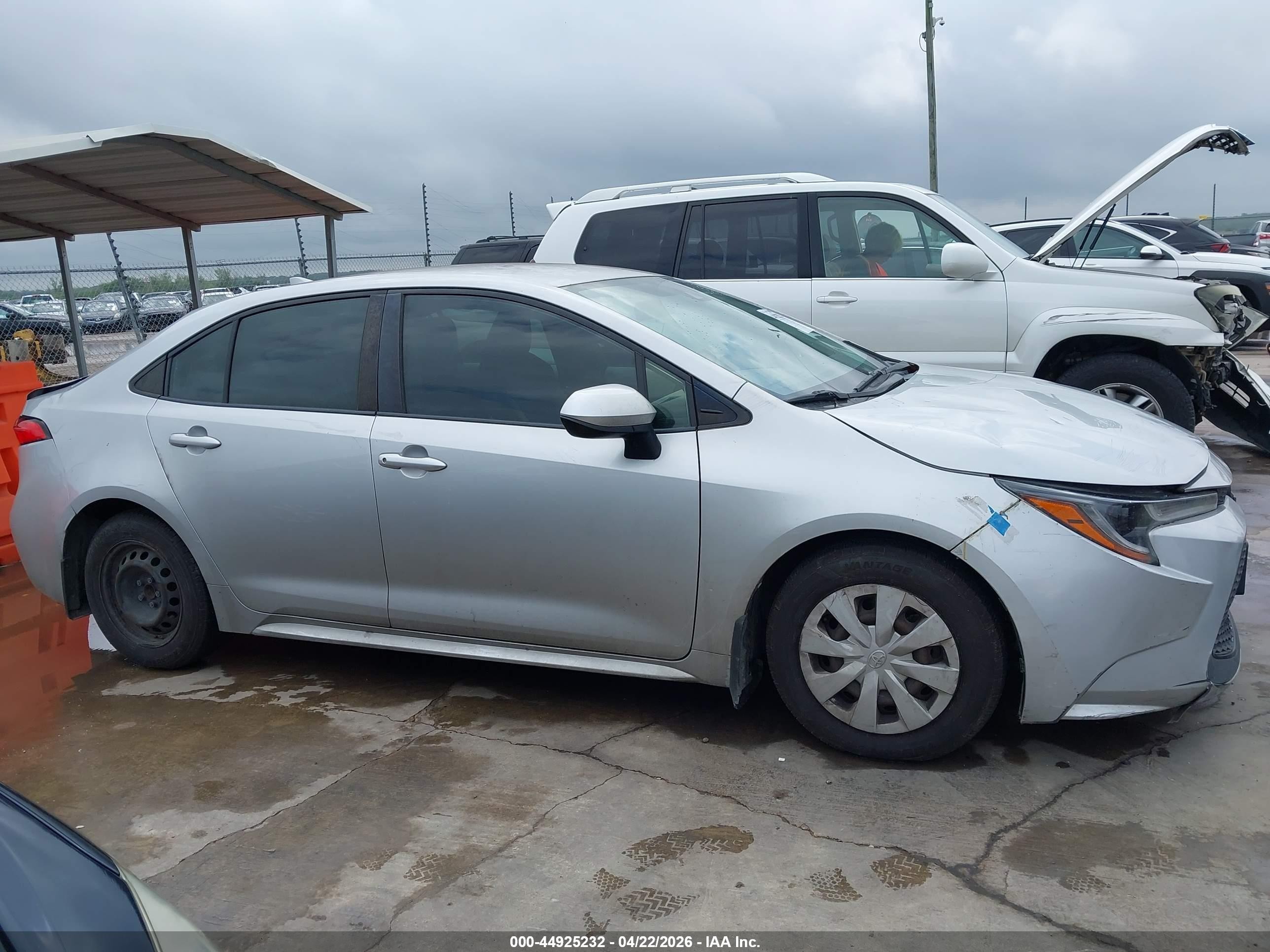 2020 Toyota Corolla L Silver vin: JTDDPRAE6LJ059077