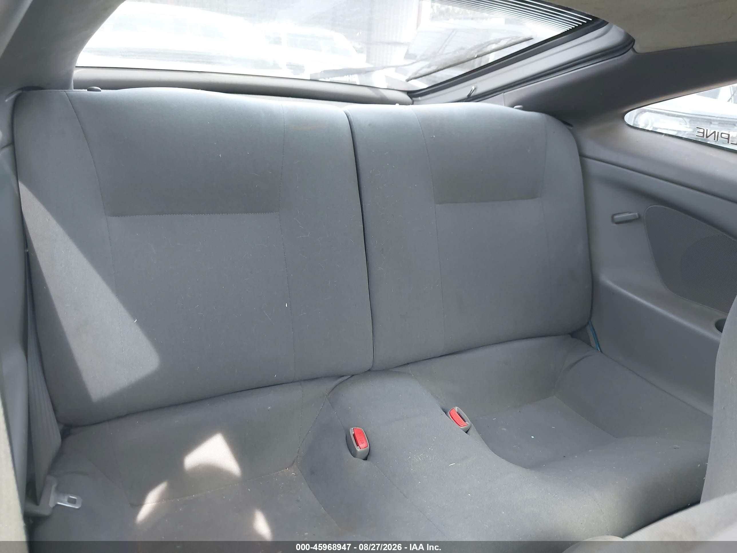 2000 Toyota Celica Gt Silver vin: JTDDR32T0Y0057651