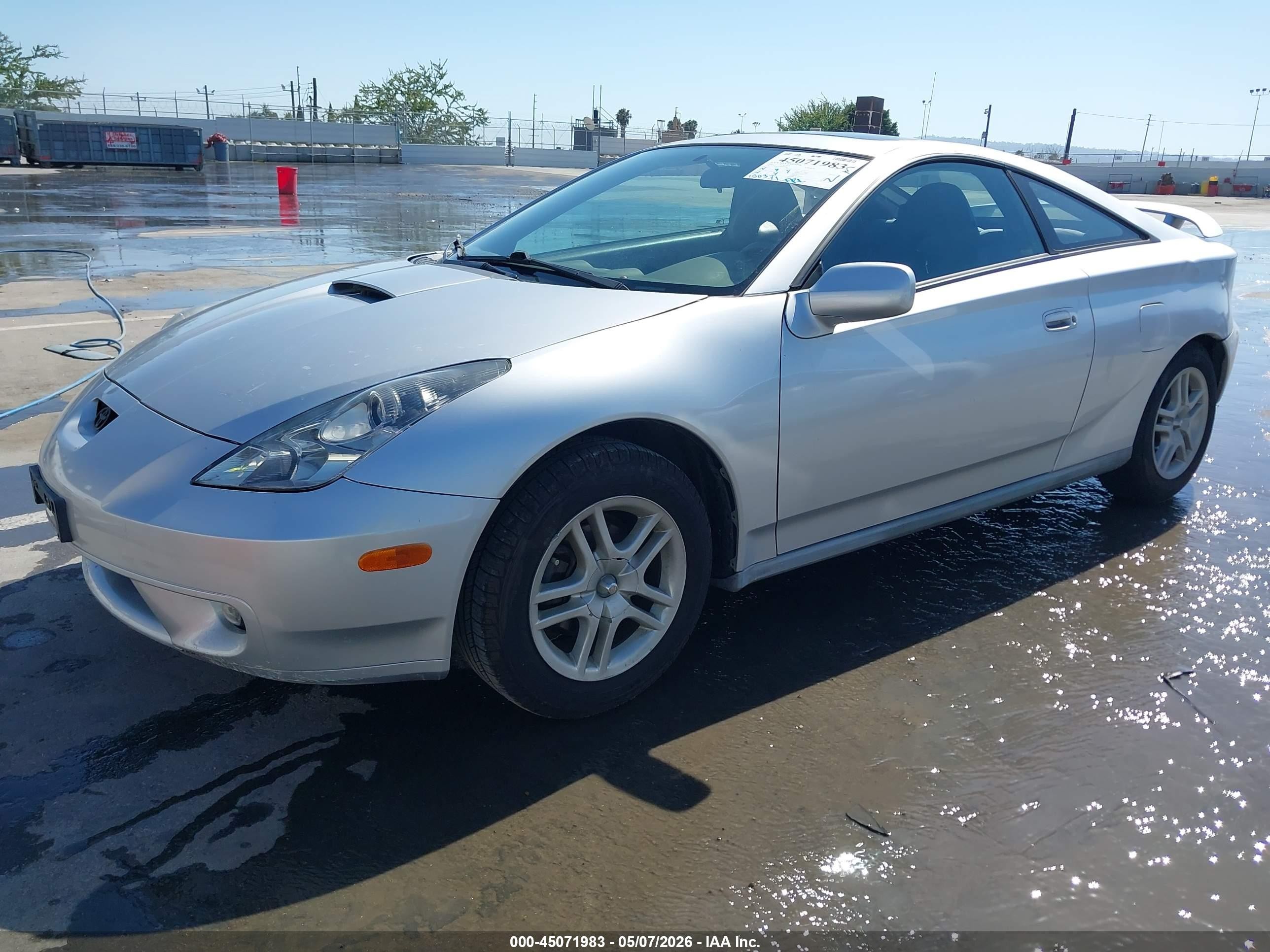 2000 Toyota Celica Gt Silver vin: JTDDR32T2Y0068988