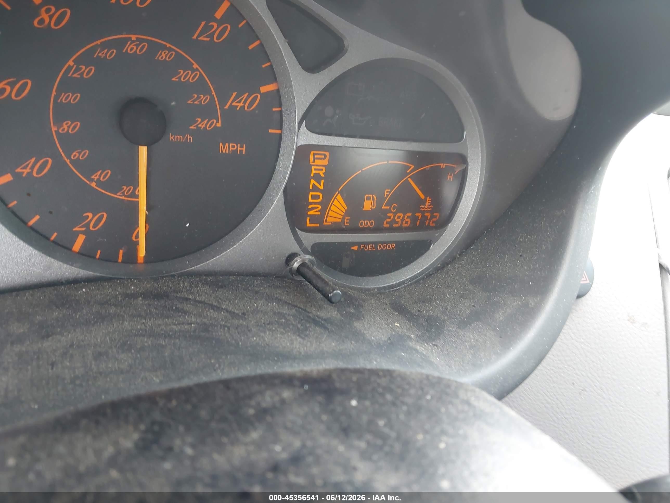 2002 Toyota Celica Gt Серебряный vin: JTDDR32T320127585