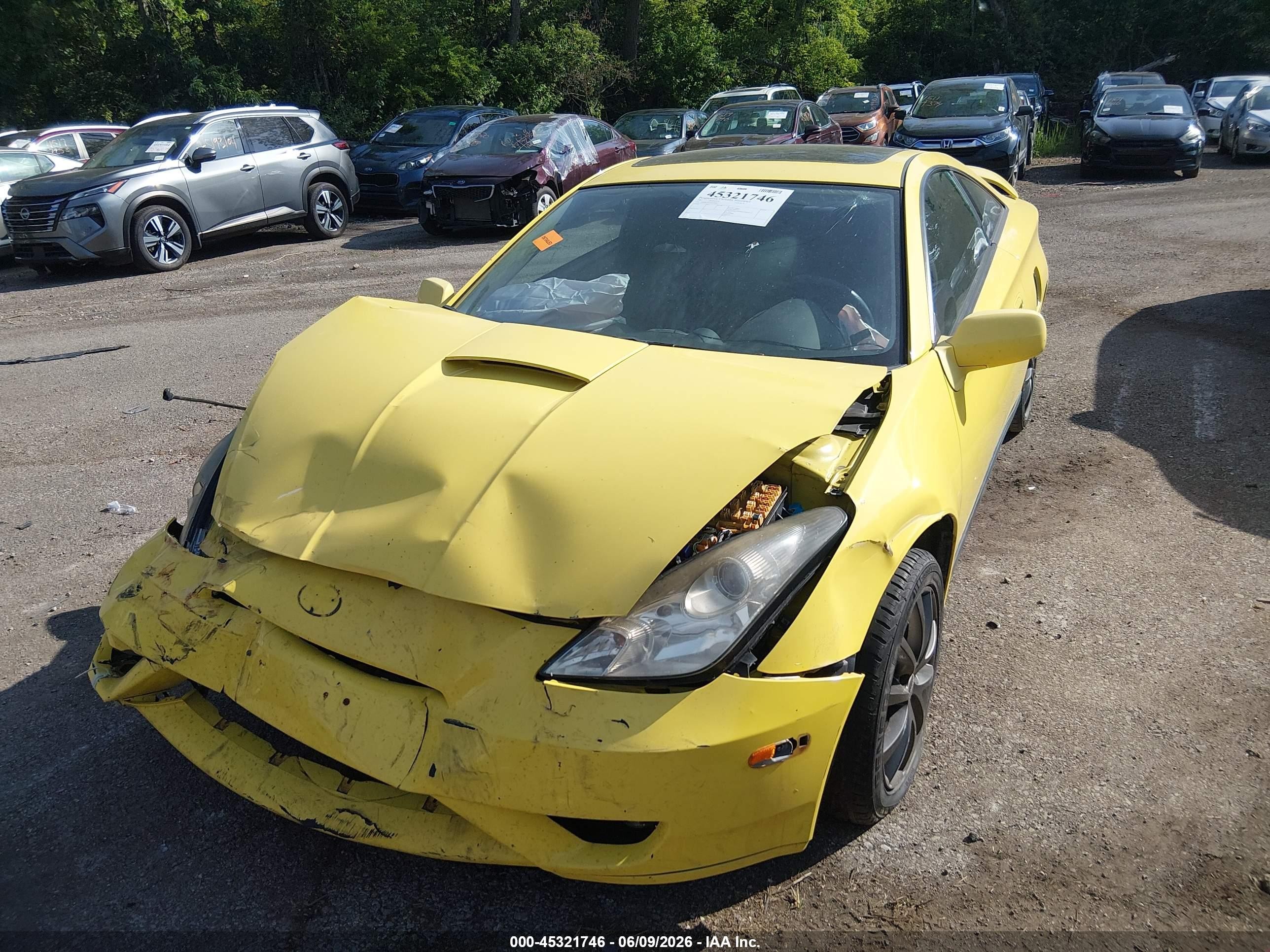 2003 Toyota Celica Gt Yellow vin: JTDDR32T330147661