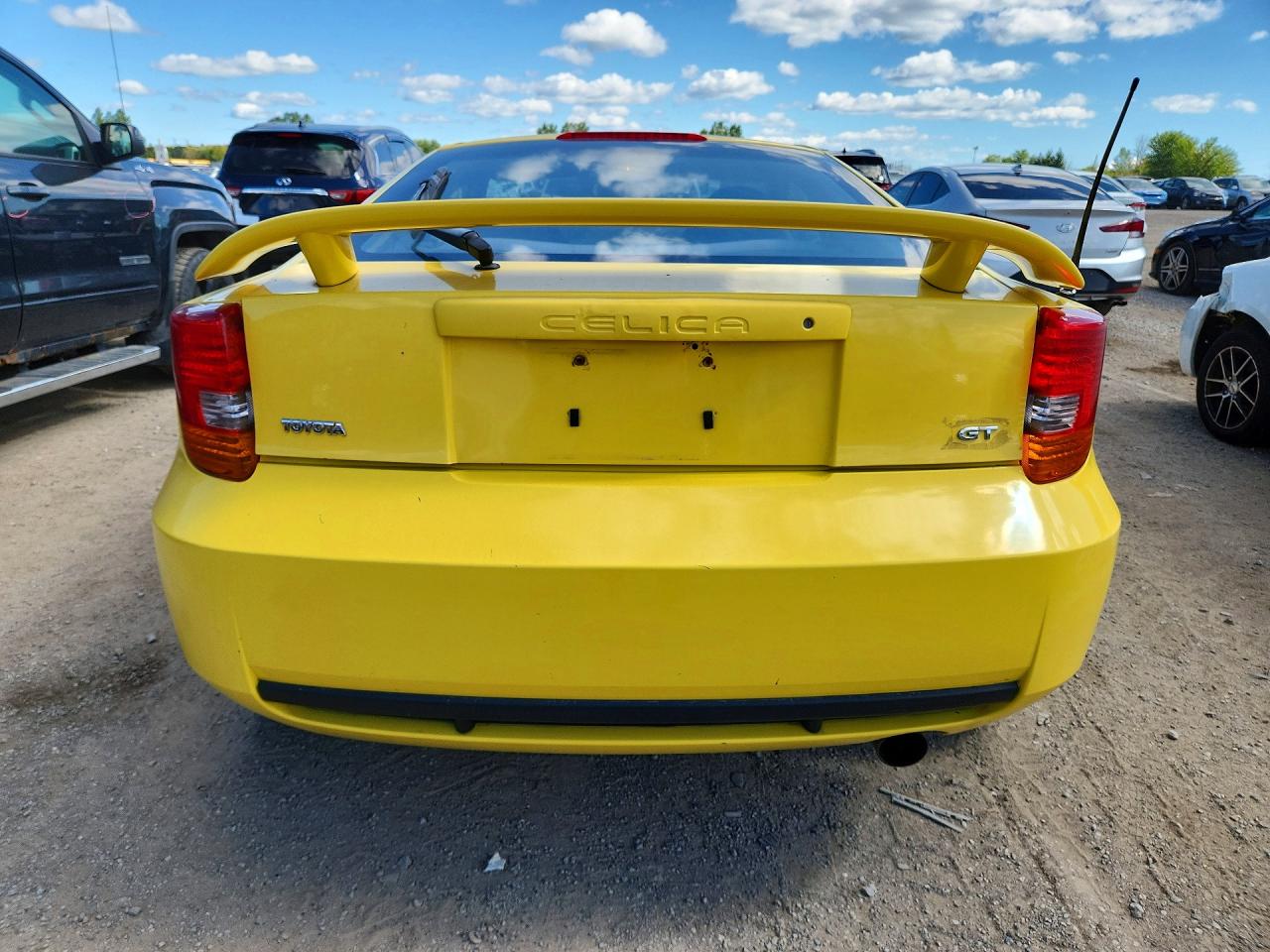 2002 Toyota Celica Gt Yellow vin: JTDDR32T520115406