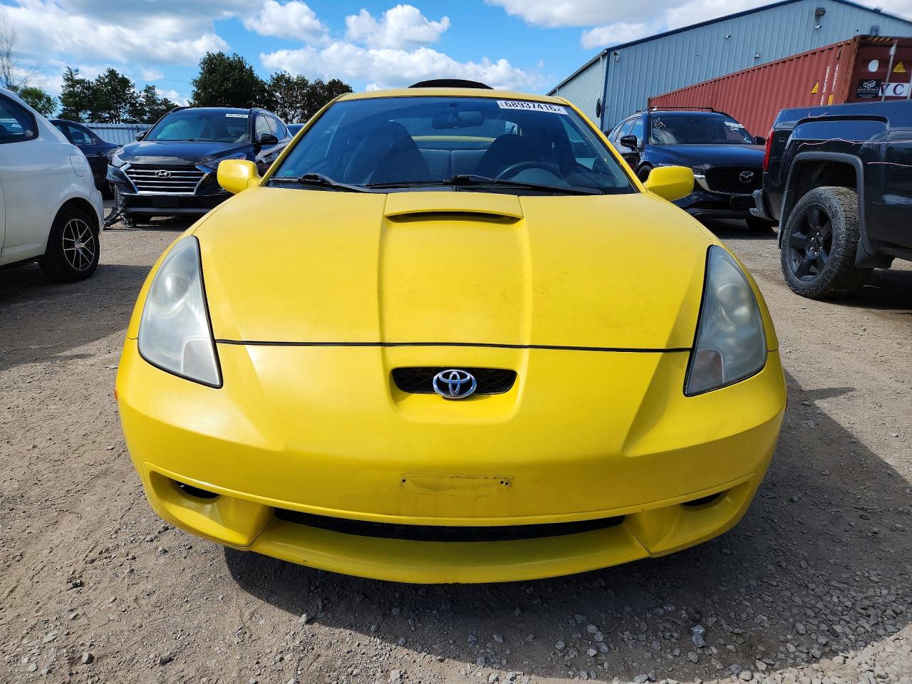 2002 Toyota Celica Gt Yellow vin: JTDDR32T520115406