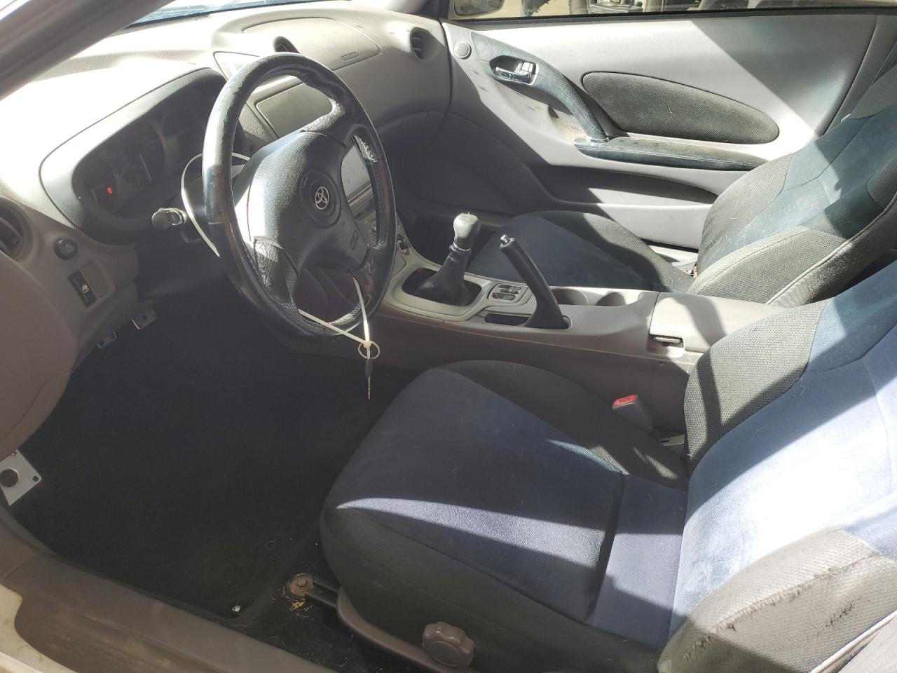 2000 Toyota Celica Gt-s White vin: JTDDY32T4Y0003451 Damage: Left Front Seat Back, Worn, Replacement Required